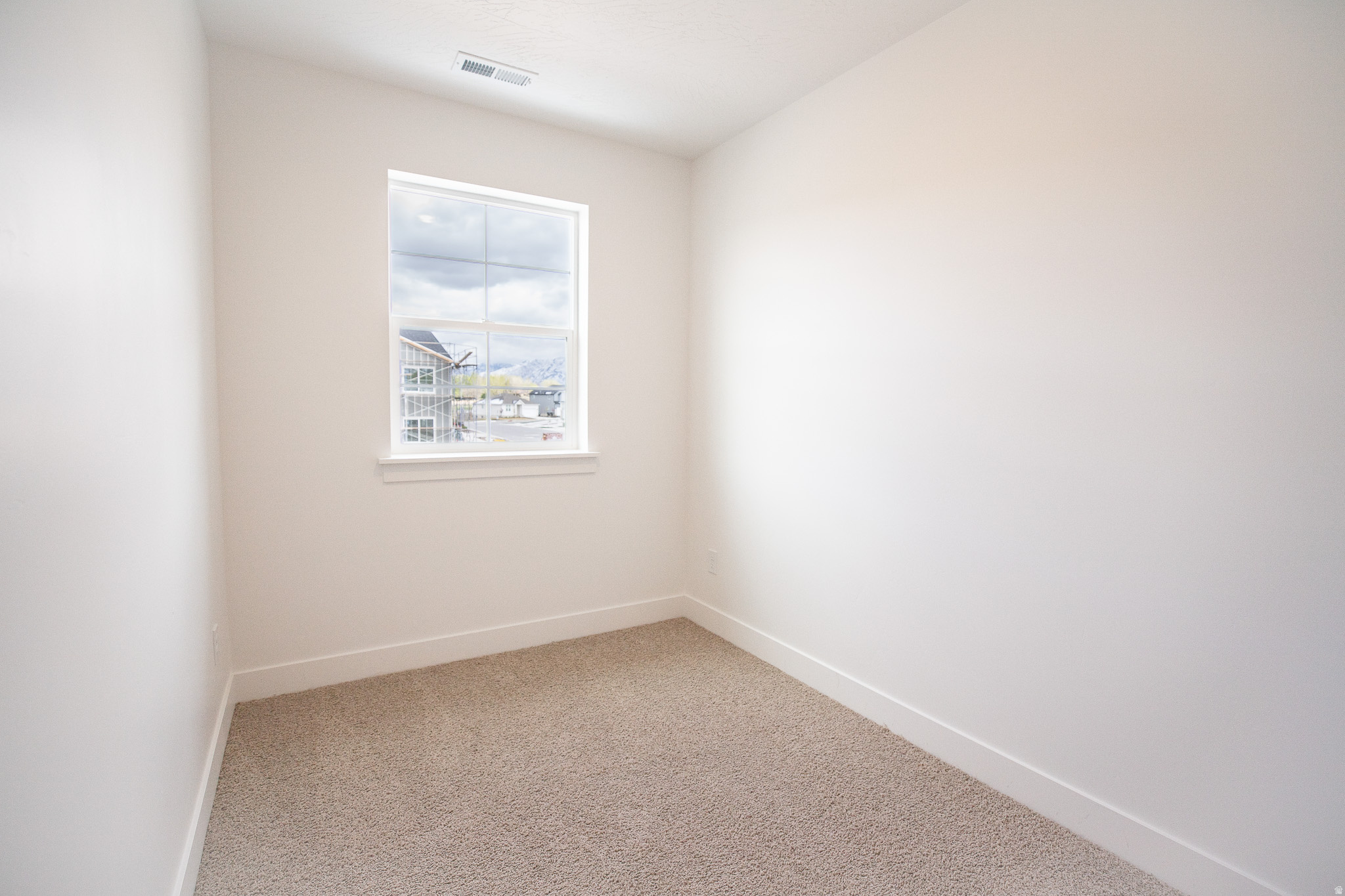 SALEM FIELDS - Residential