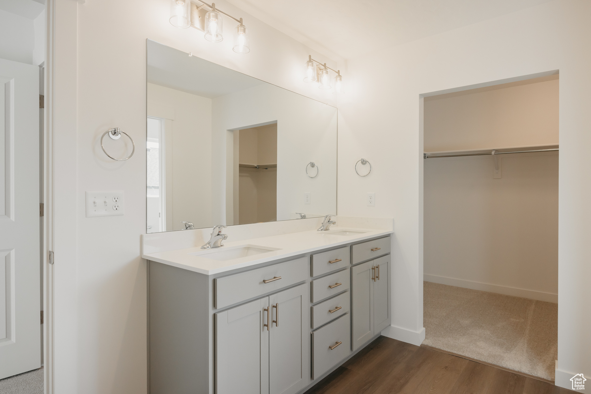 EAGLE HEIGHTS - Residential Income