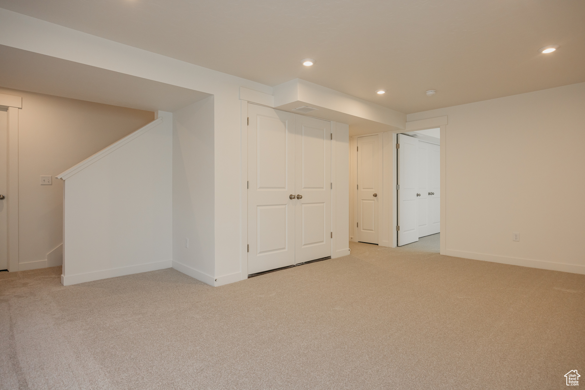 EAGLE HEIGHTS - Residential Income