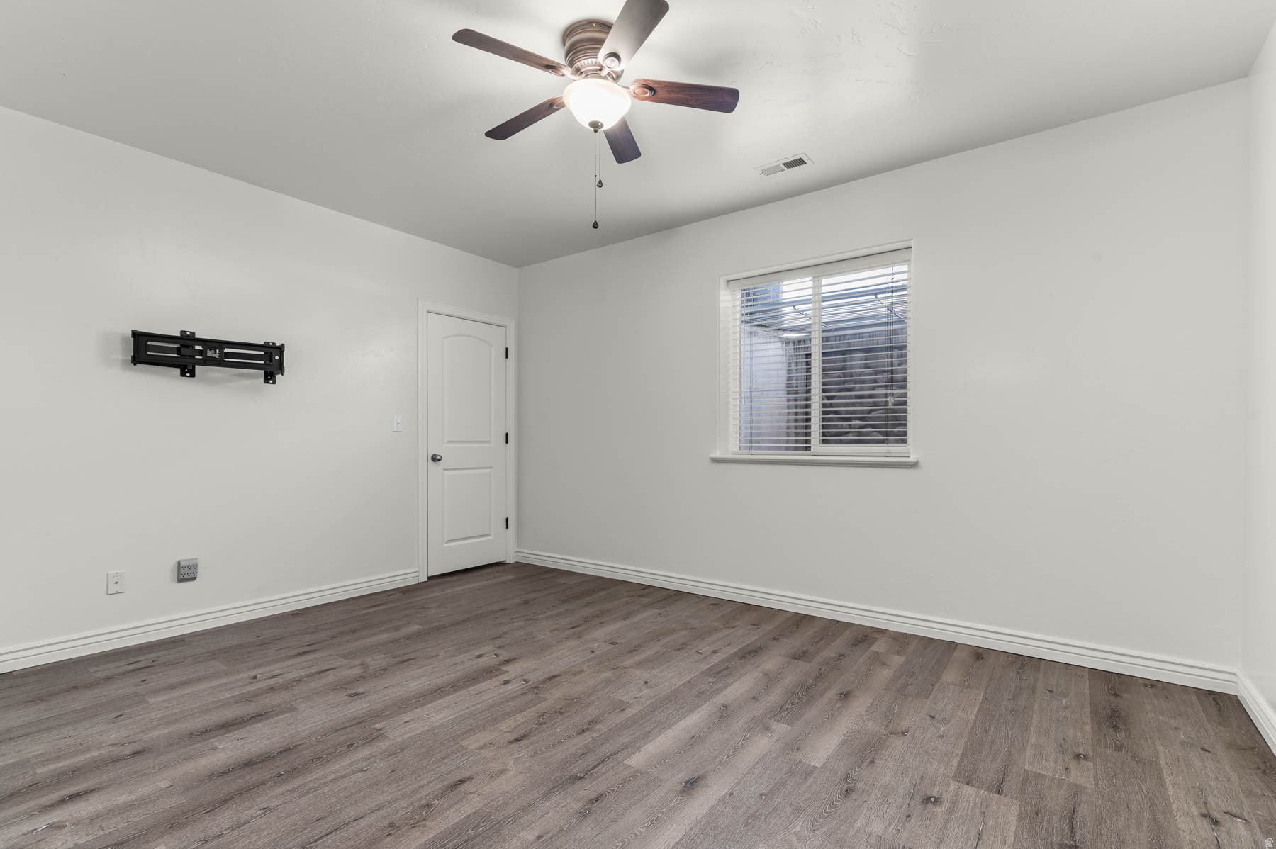 WOOD ESTATES - Residential