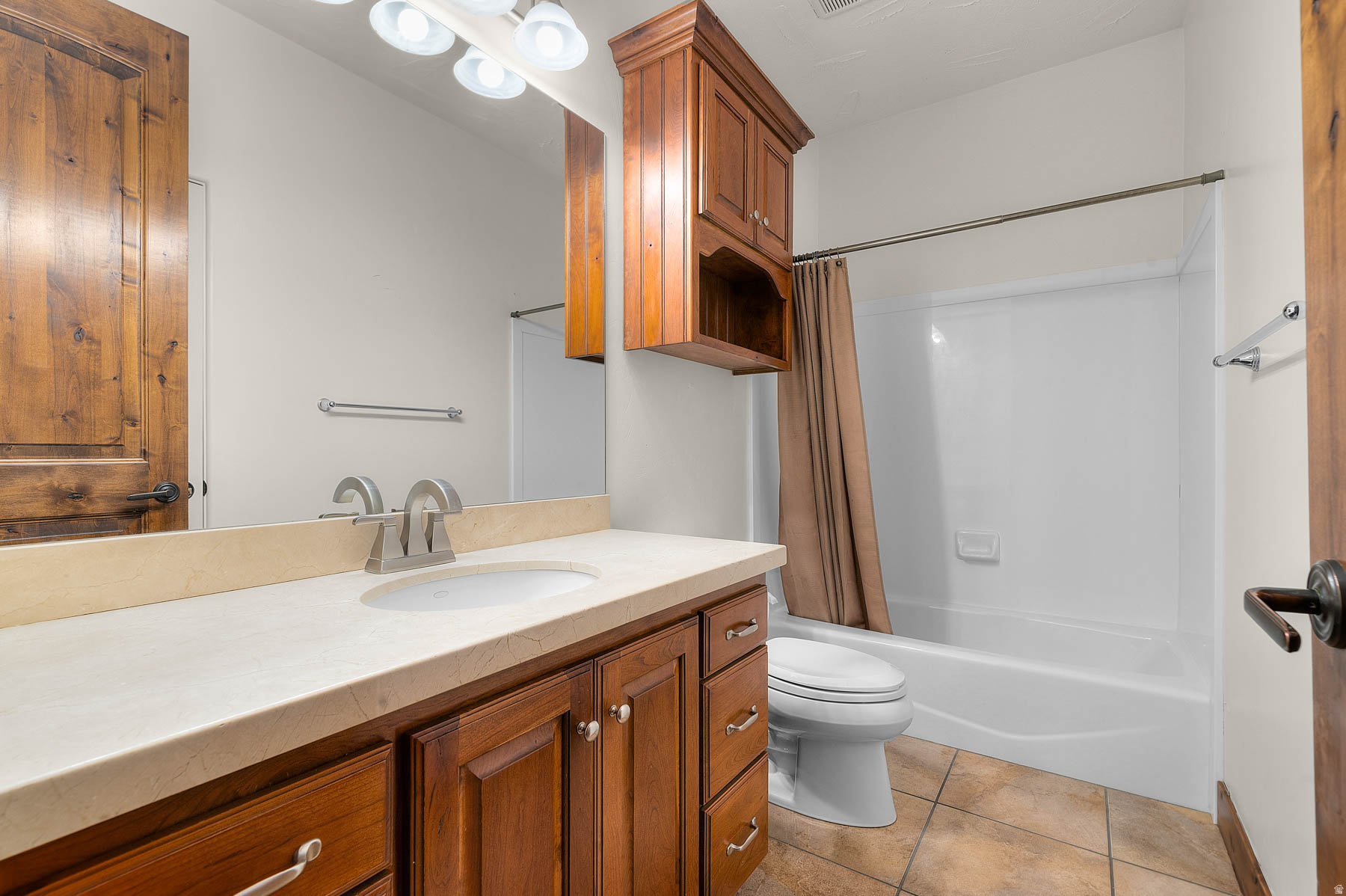 WOOD ESTATES - Residential