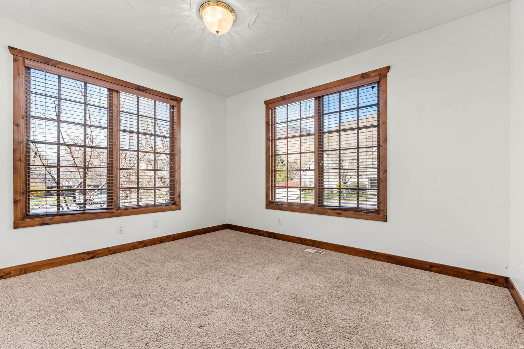 WOOD ESTATES - Residential