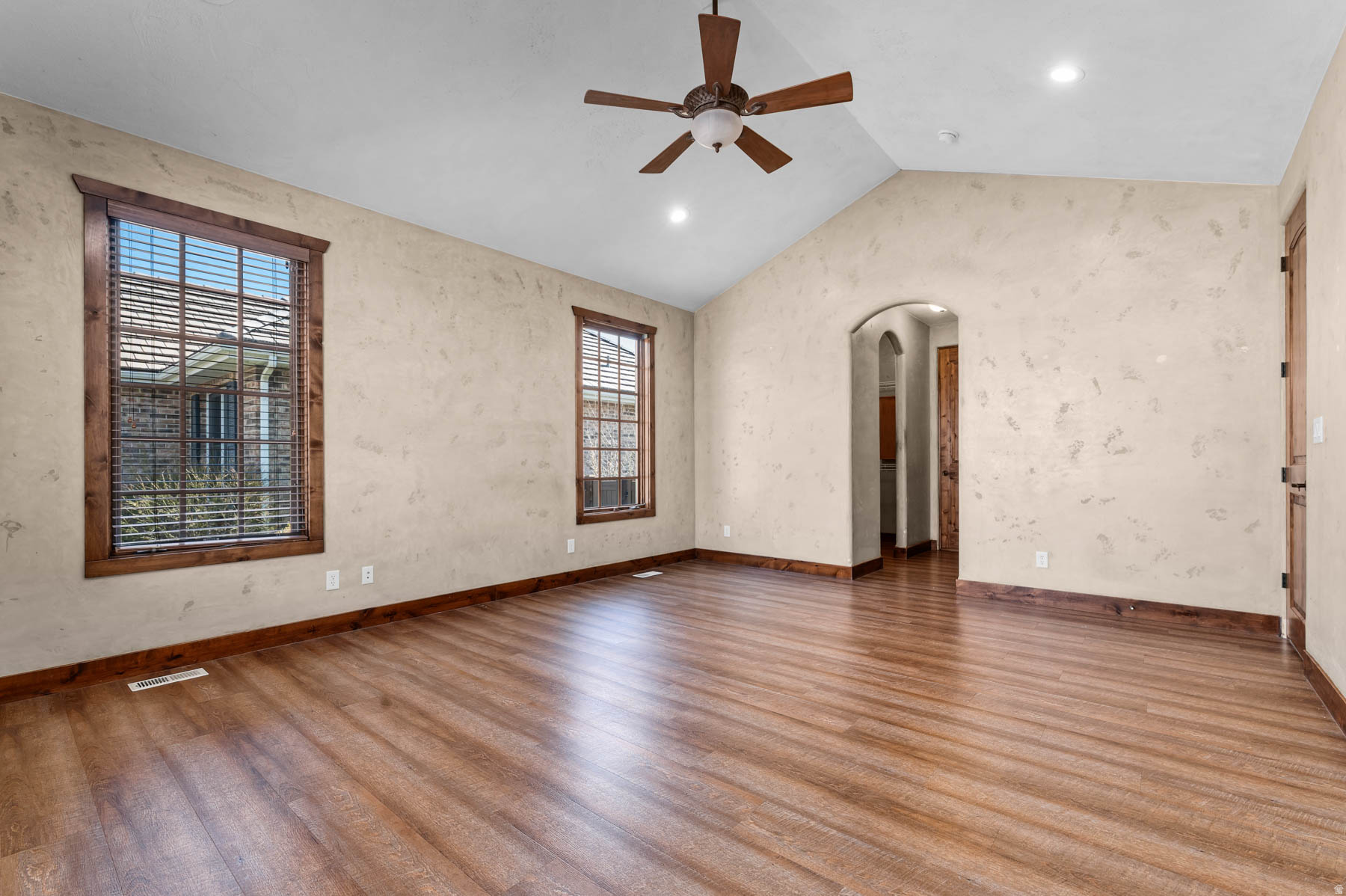 WOOD ESTATES - Residential