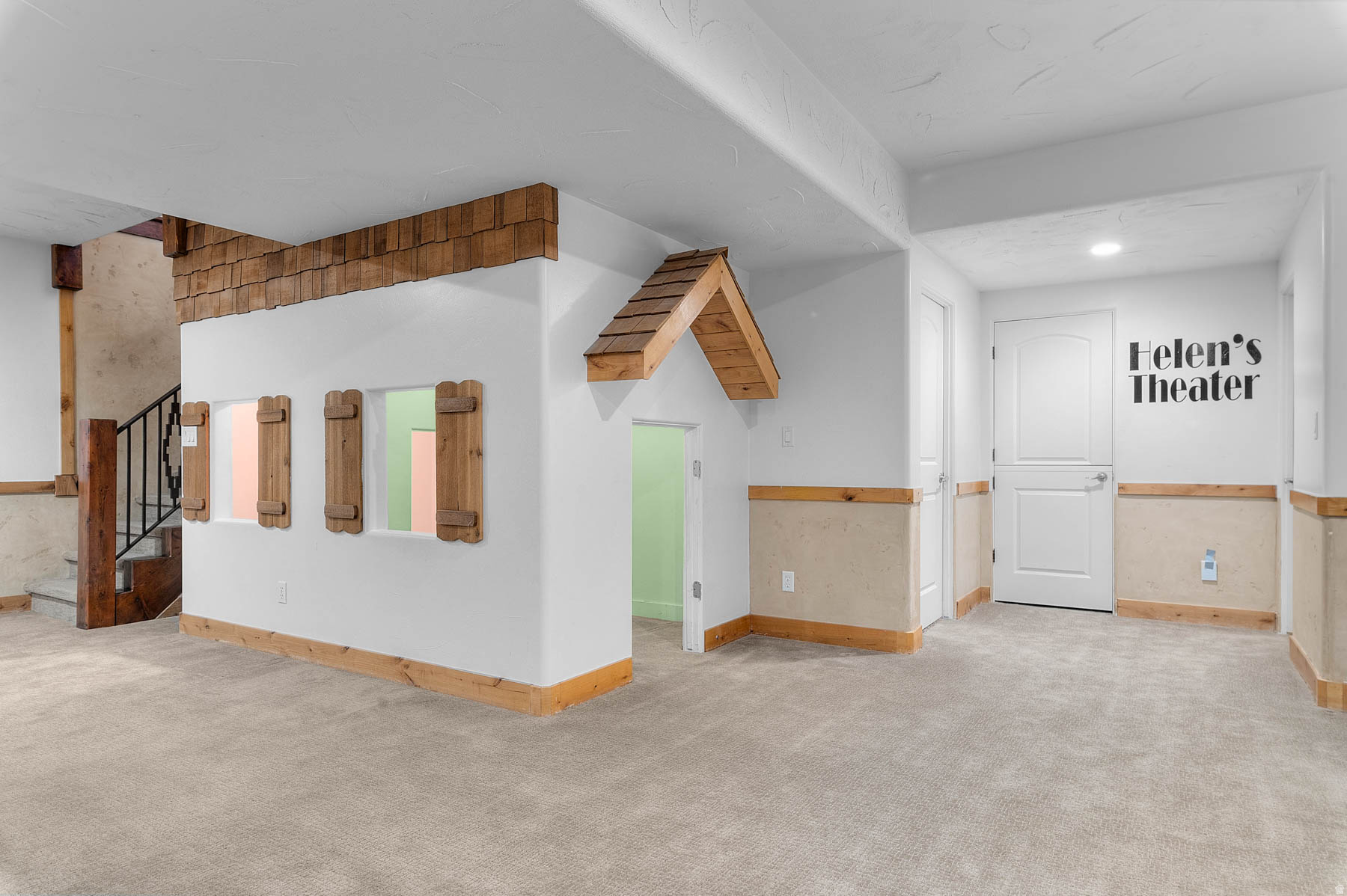 WOOD ESTATES - Residential