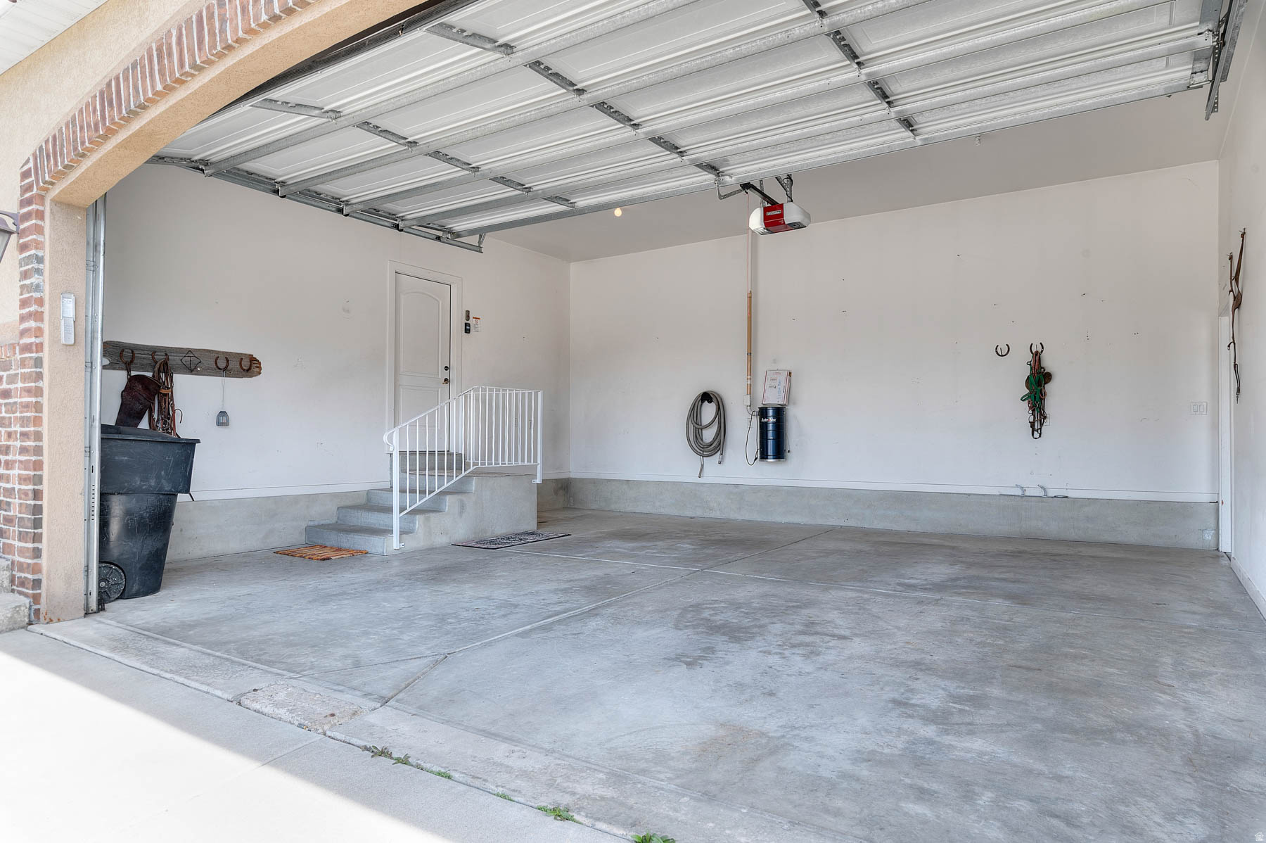 WOOD ESTATES - Residential