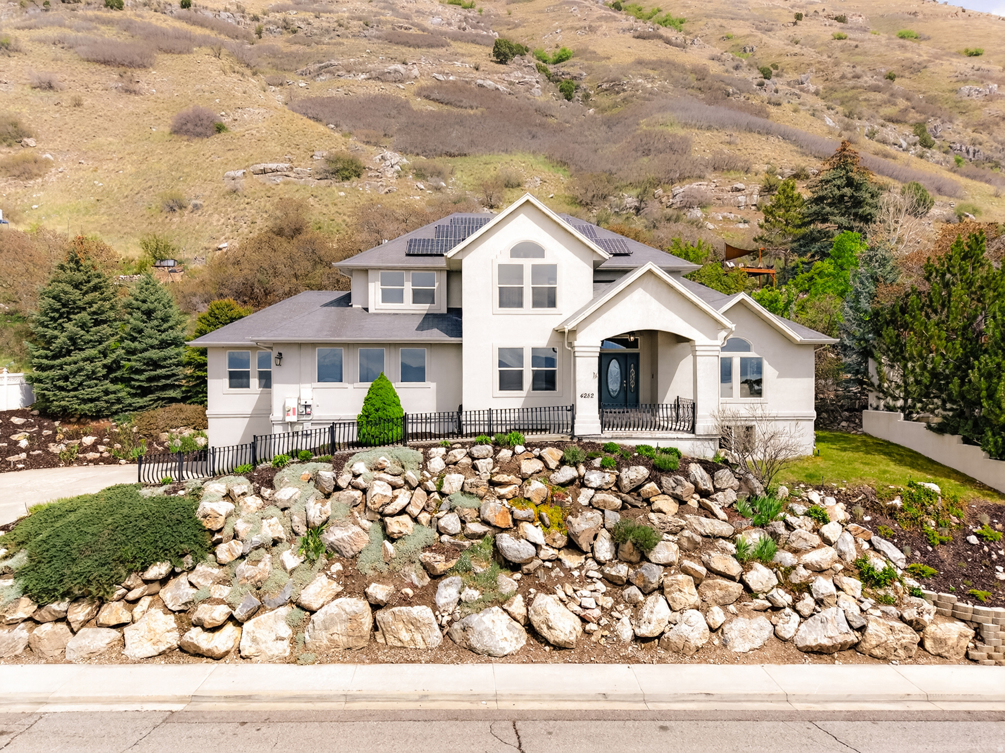 SHERWOOD HILLS - Residential