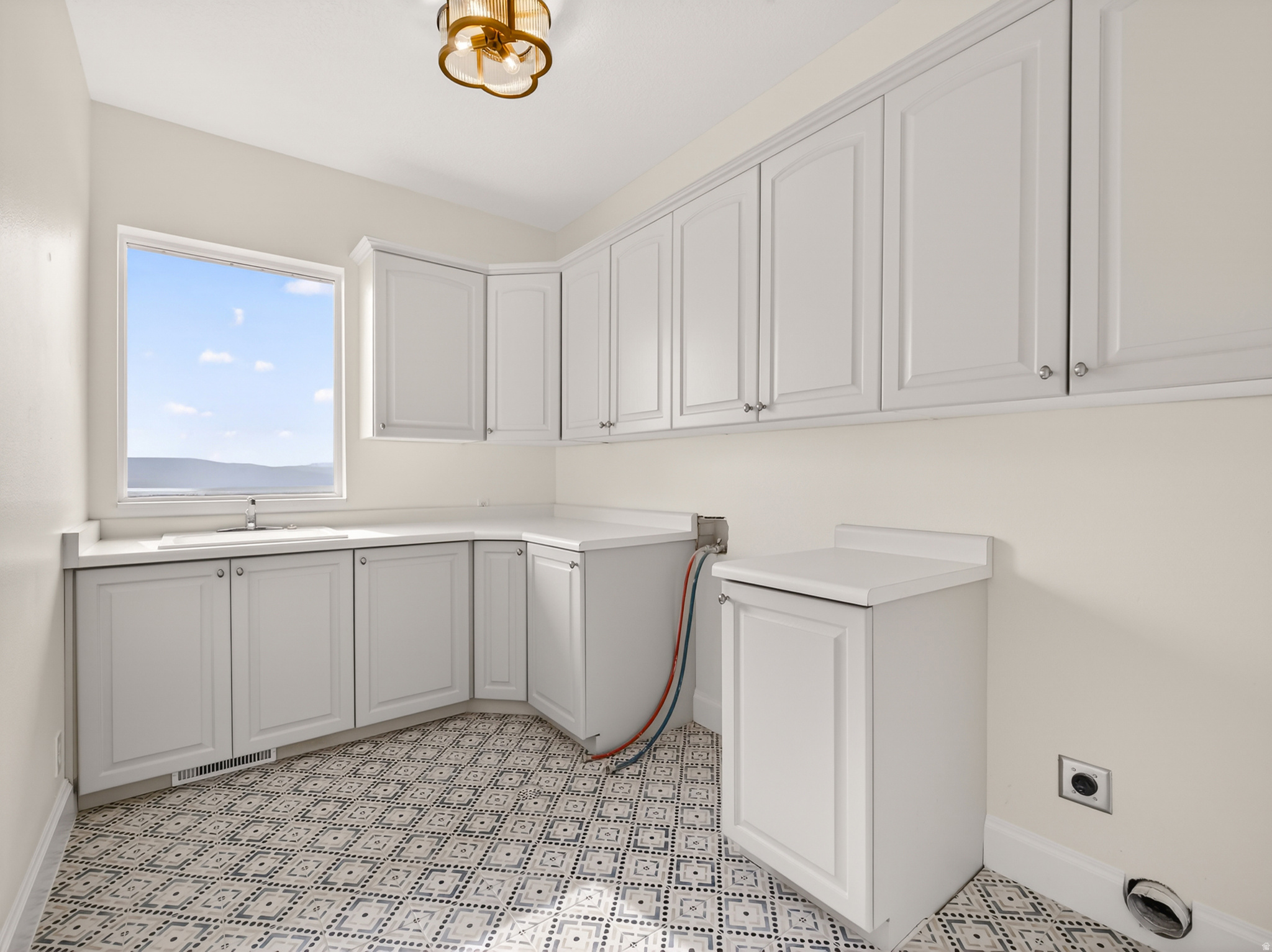 SHERWOOD HILLS - Residential