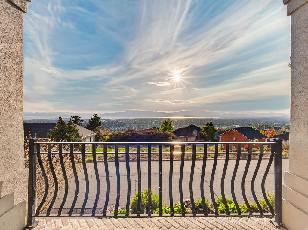 Photo of 4282 N MILE HIGH DR E, Provo, UT 84604 (MLS # 2154693)