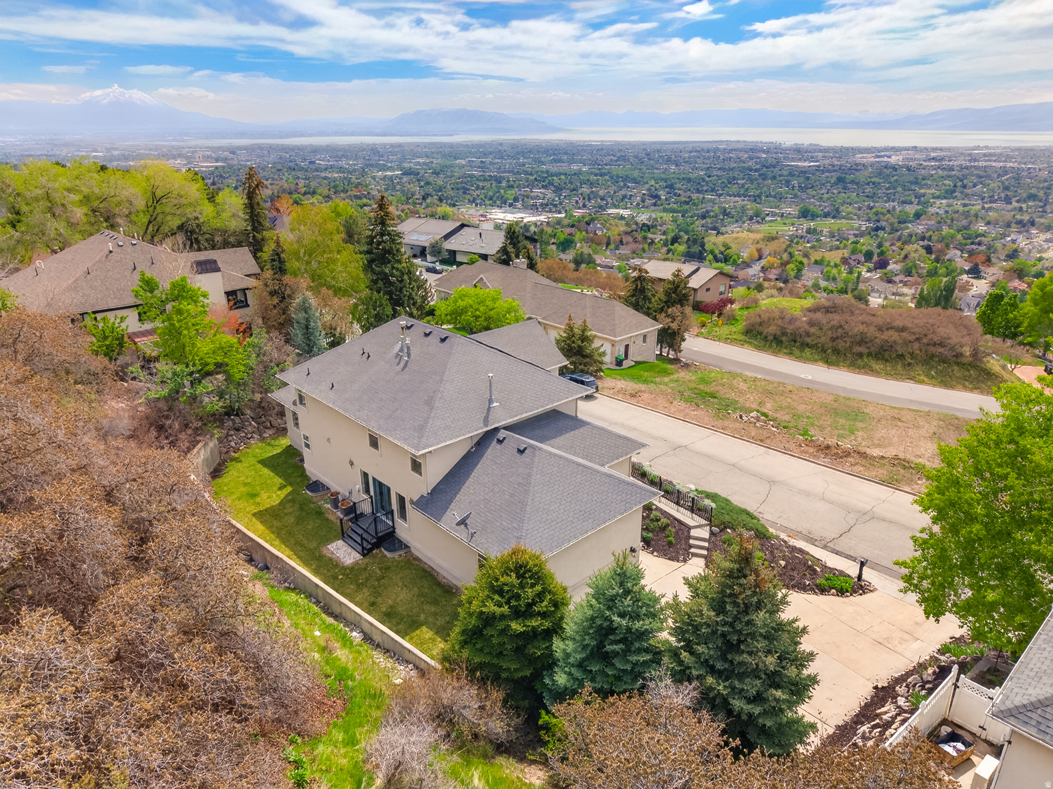 SHERWOOD HILLS - Residential