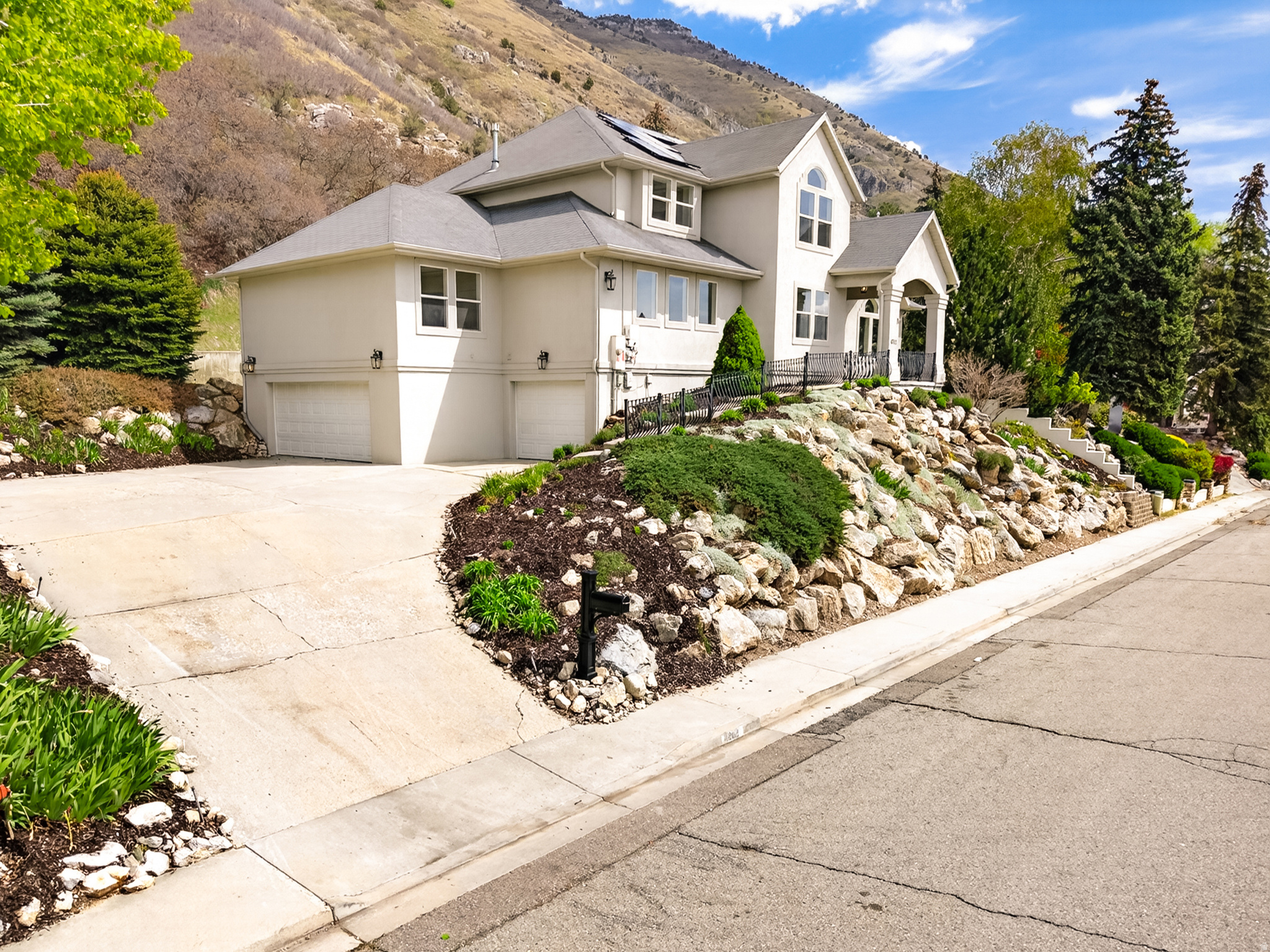 SHERWOOD HILLS - Residential
