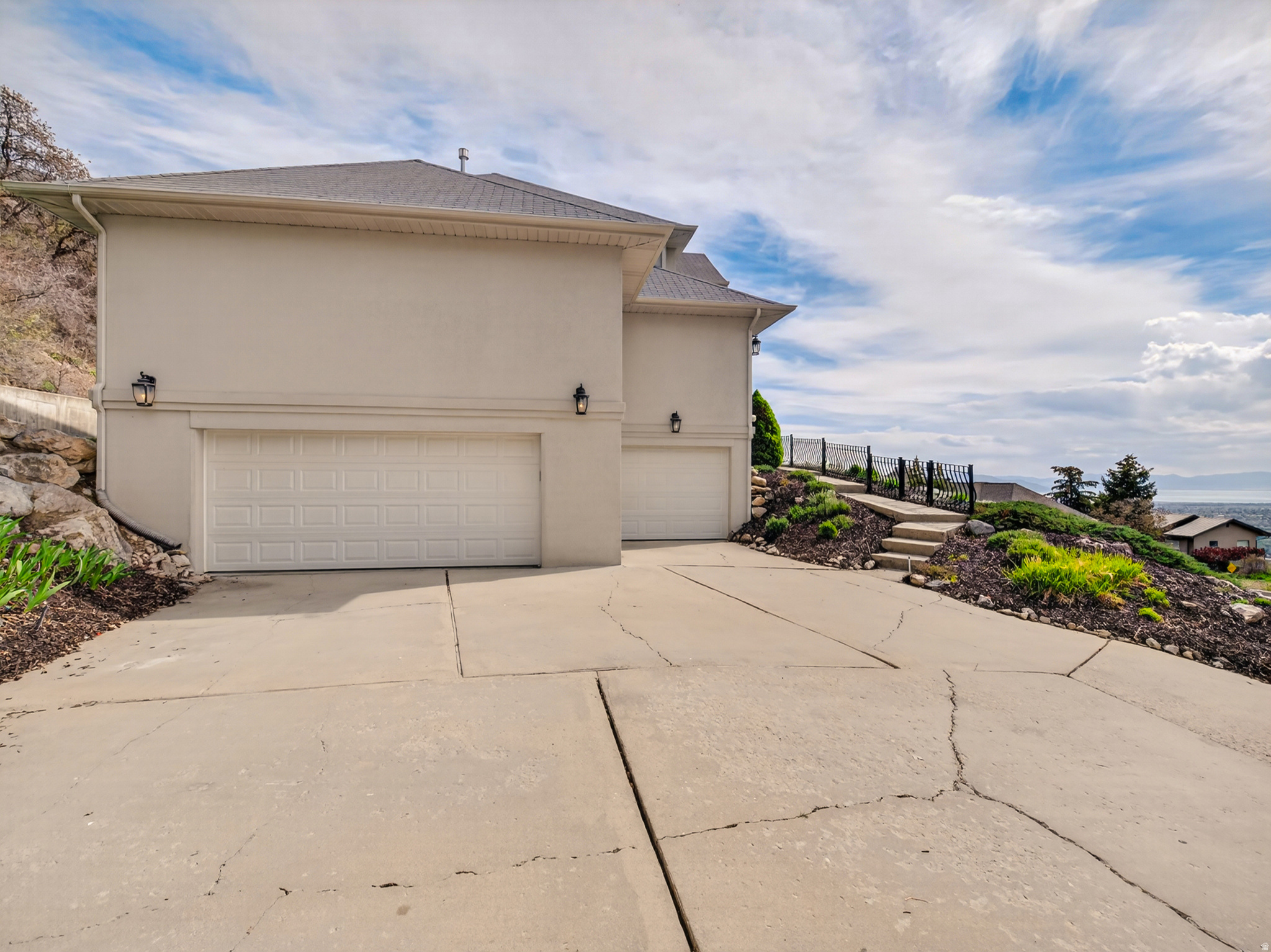 SHERWOOD HILLS - Residential