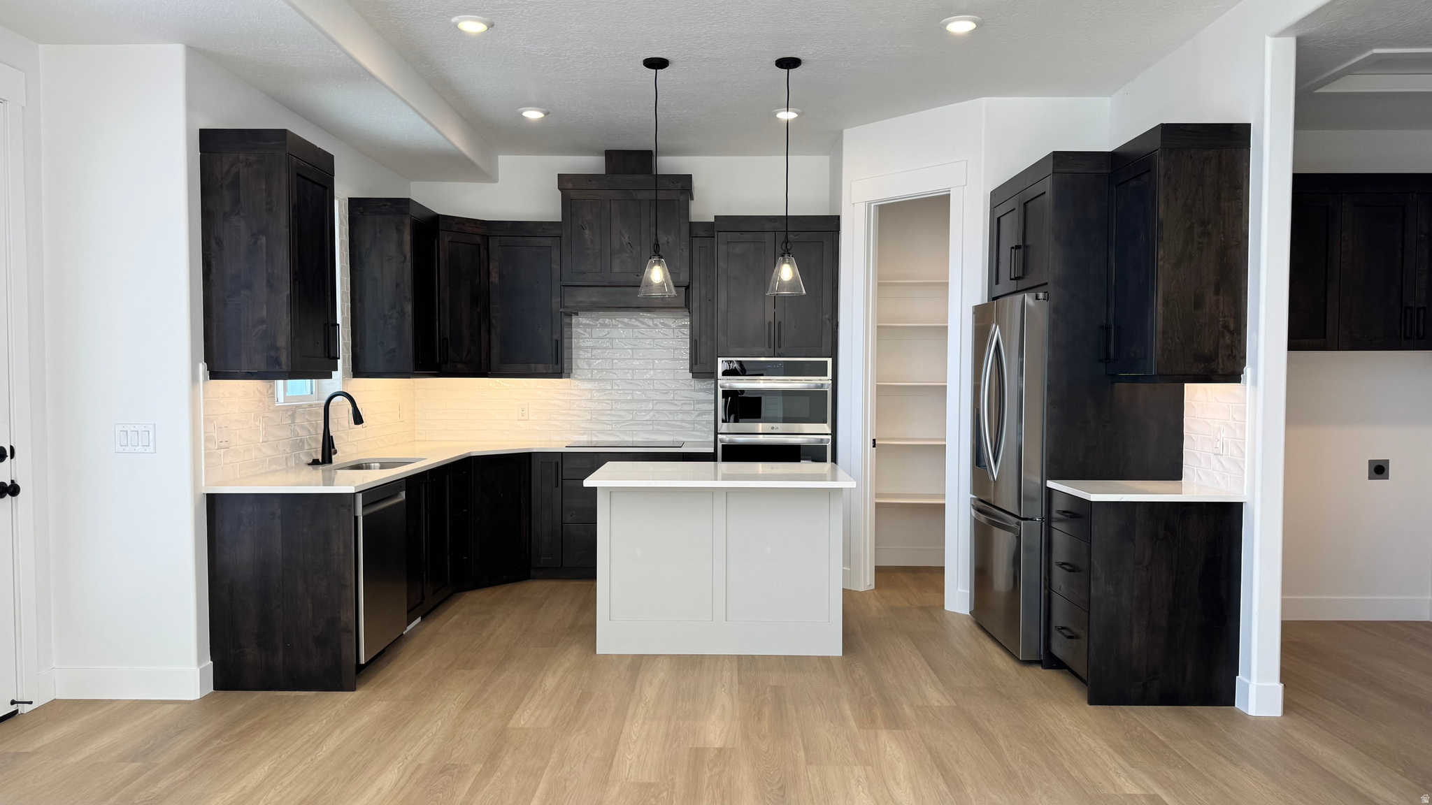 MATTHEWS MEADOWS - Residential