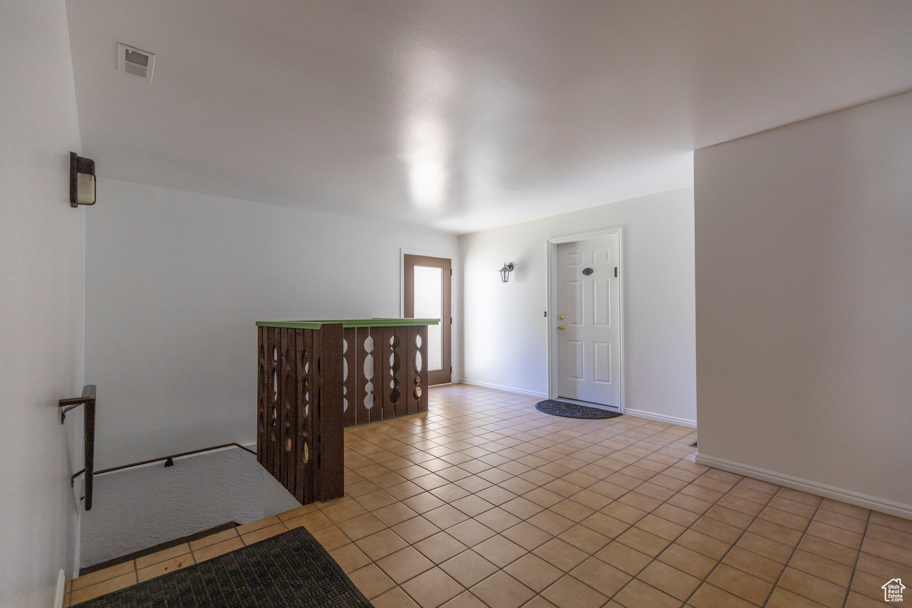 SWISS OAKS - Residential