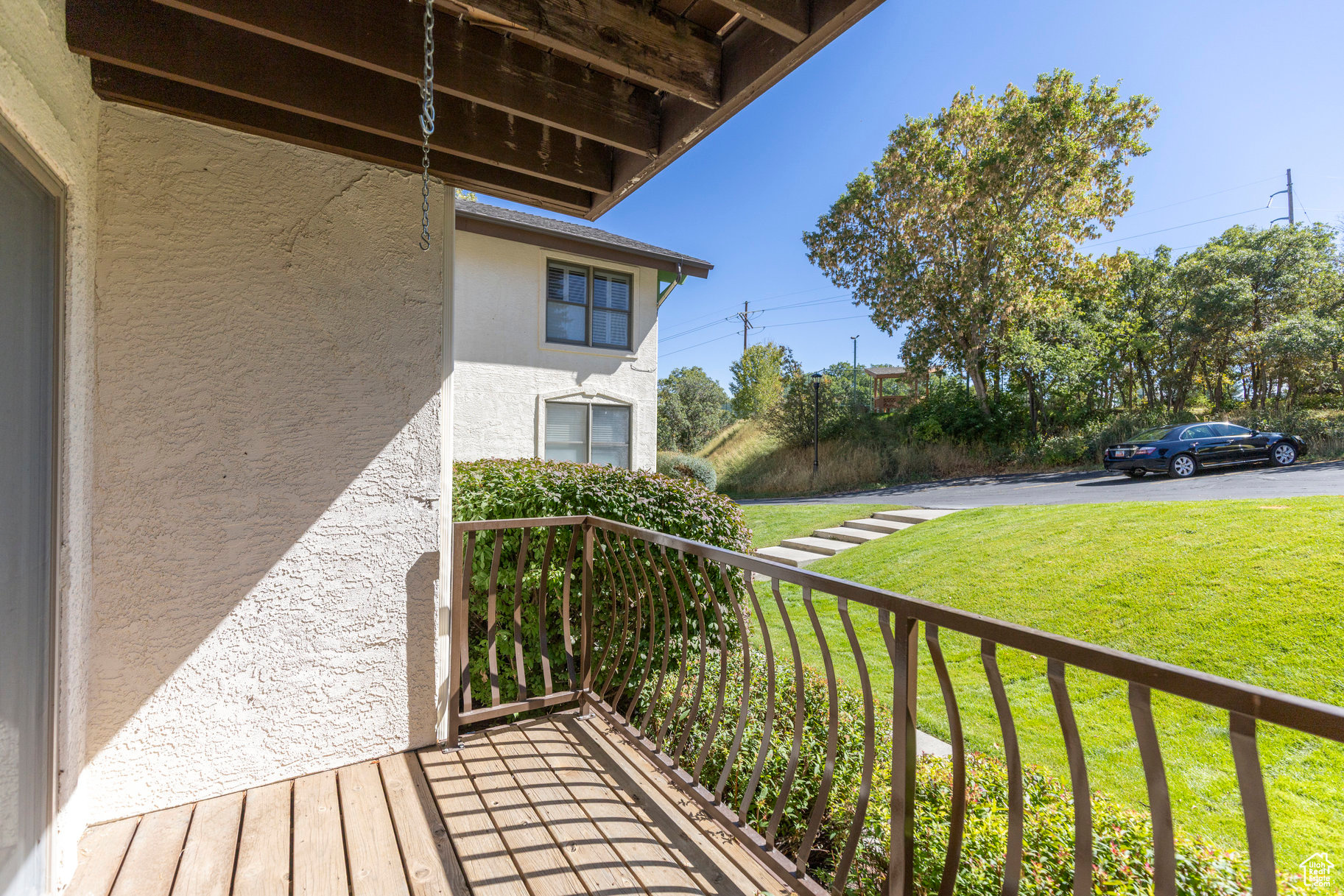 SWISS OAKS - Residential
