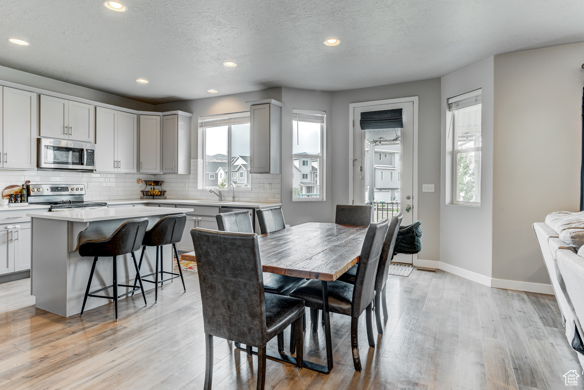 SUMMIT AT DAY RANCH - Residential