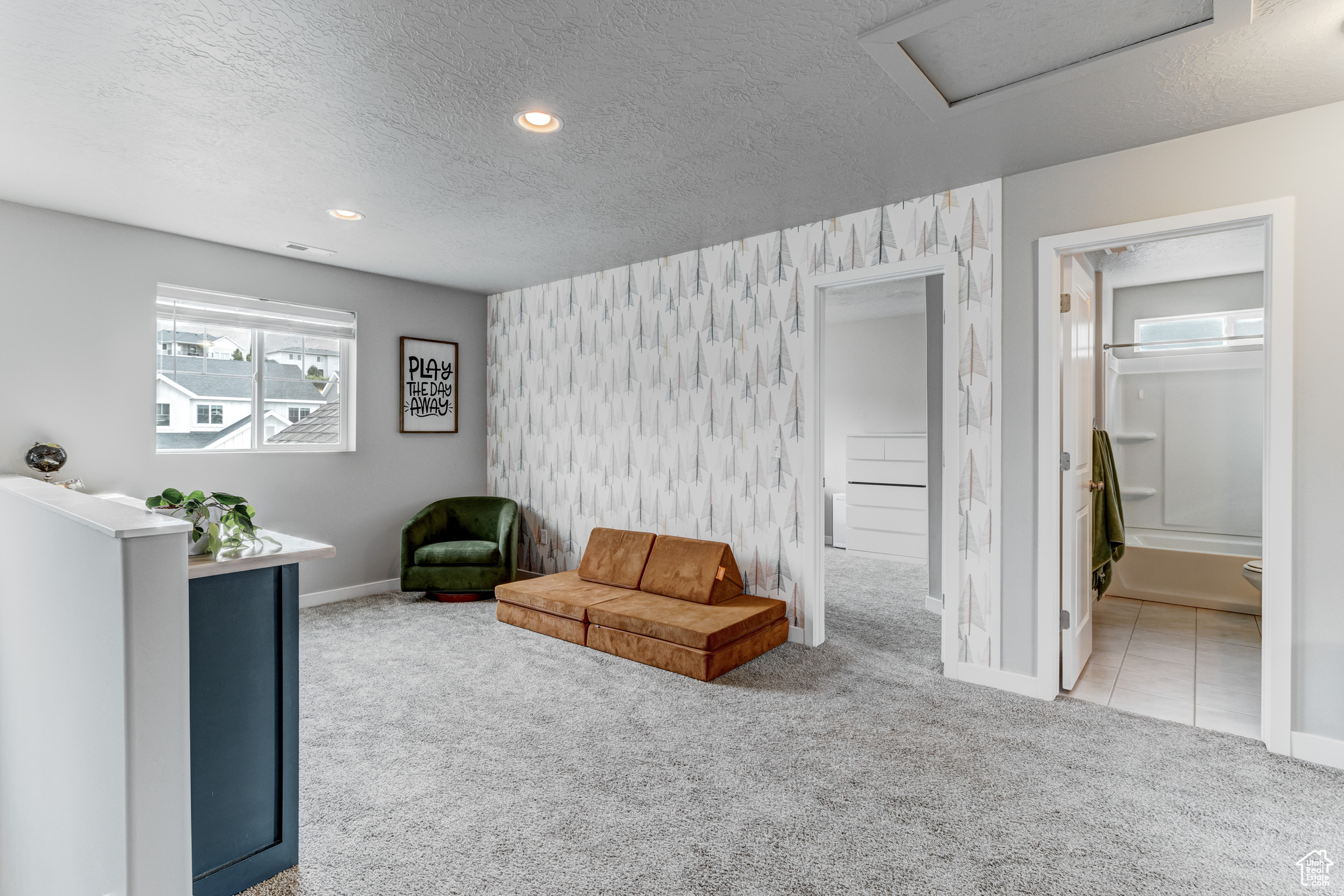 SUMMIT AT DAY RANCH - Residential