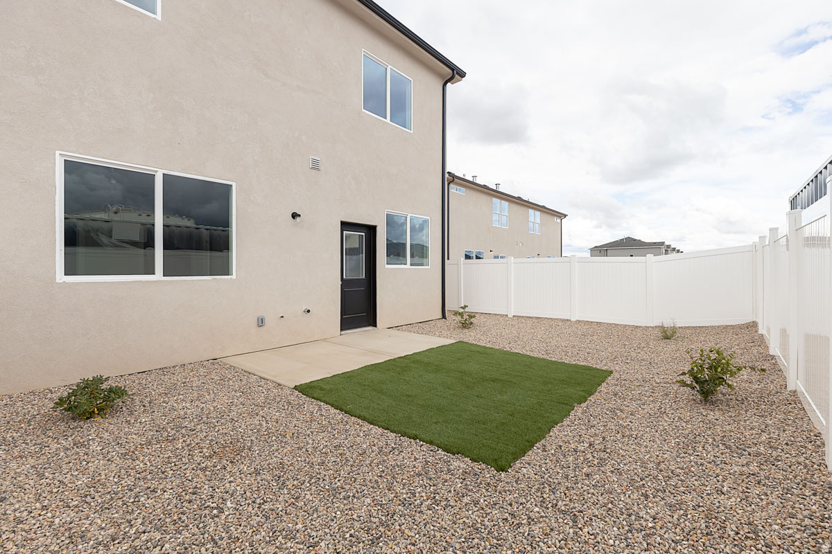 GEMINI MEADOW - Residential Income