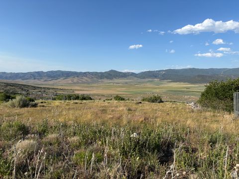 Photo of 15 W CHEROKEE LN #F15, Indianola, UT 84629 (MLS # 2094114)