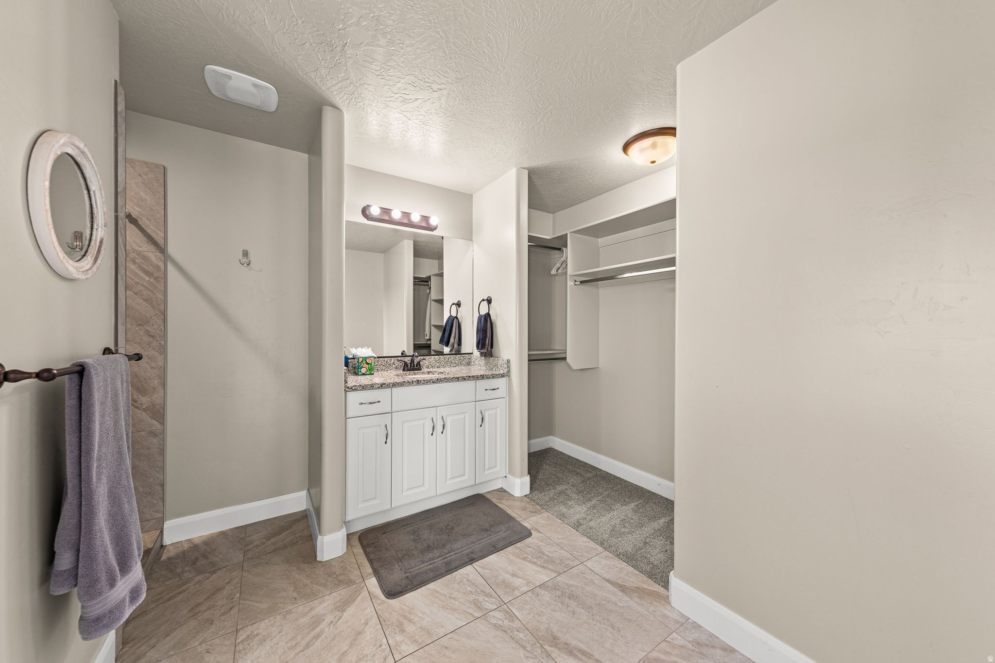 CREEKSIDE TOWNHOMES - Residential