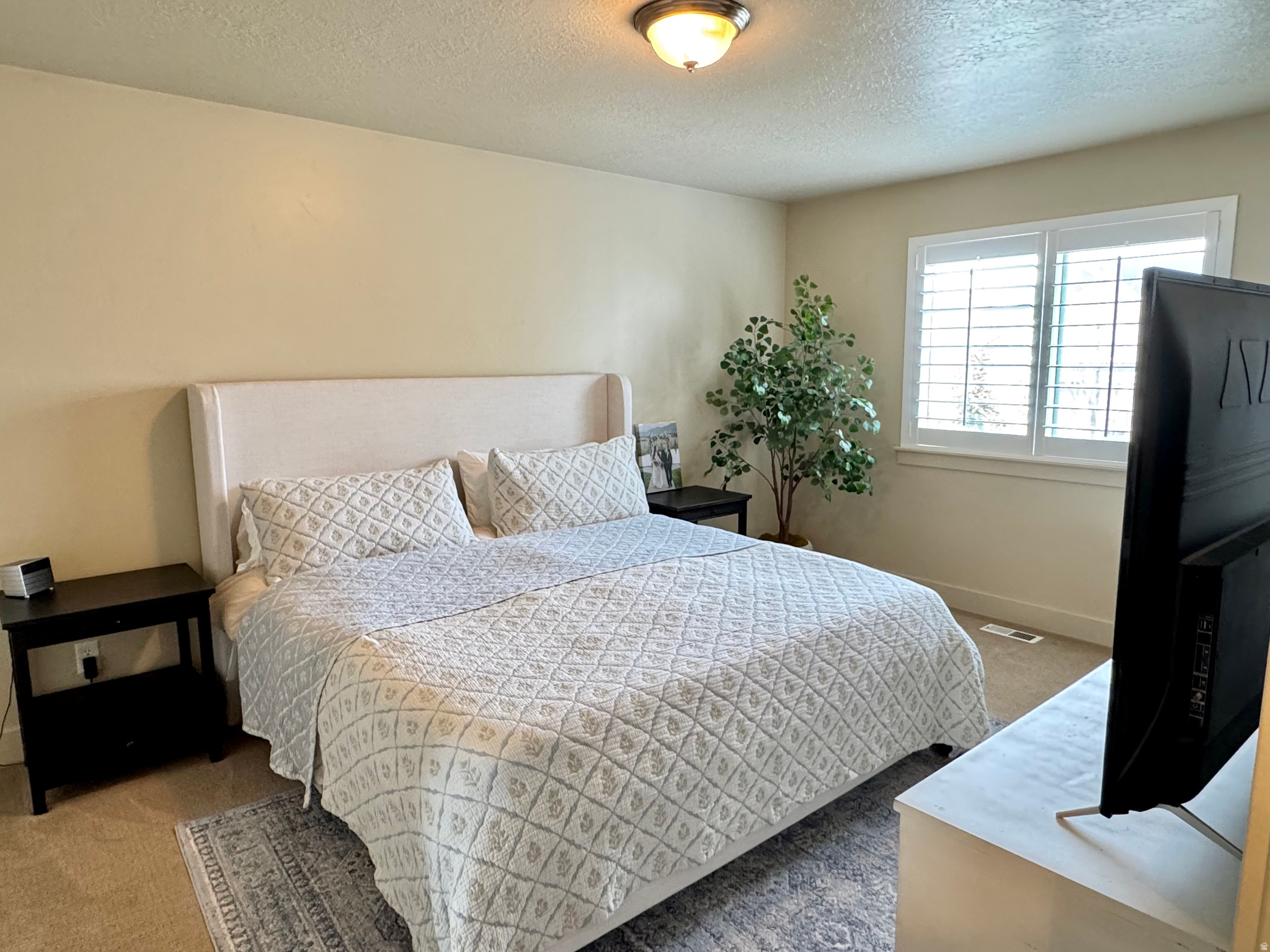 EAST MEADOWS ESTATES - Residential Income