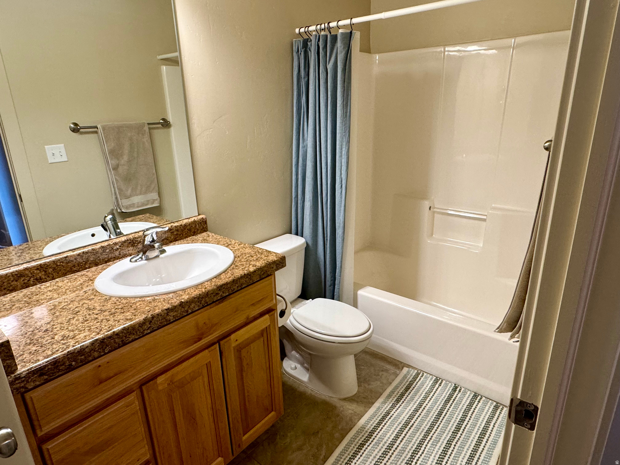 EAST MEADOWS ESTATES - Residential Income