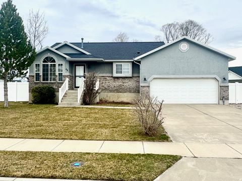 Homes For Sale - 4857 W Pintail Way<br/> Davis County, West Point, UT 84015