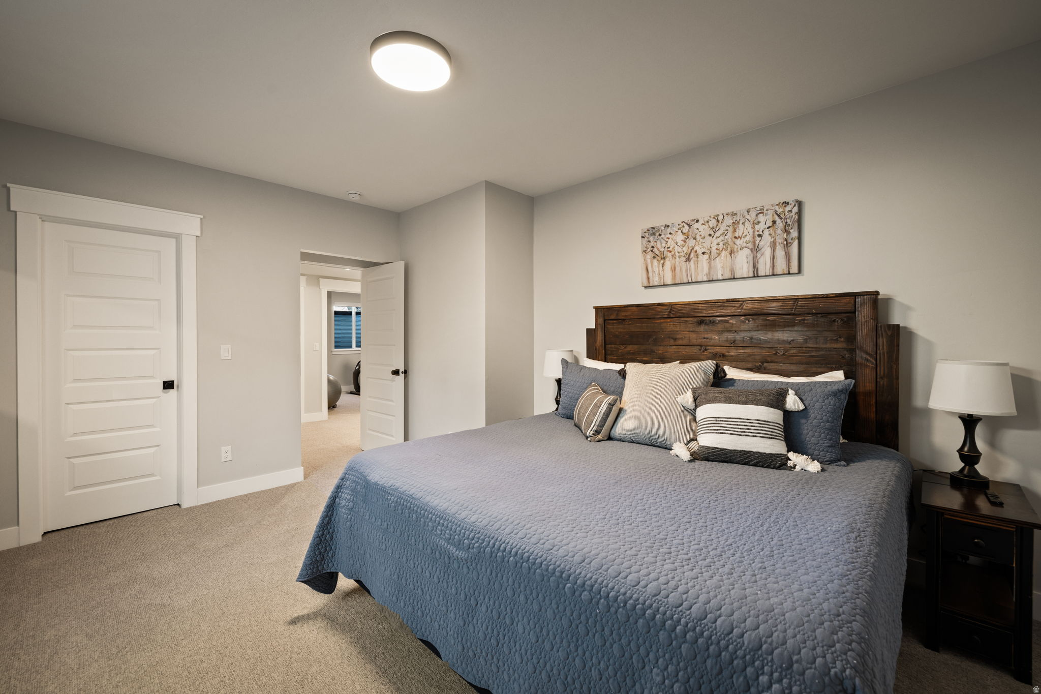 COLLEGE FARMS - Residential