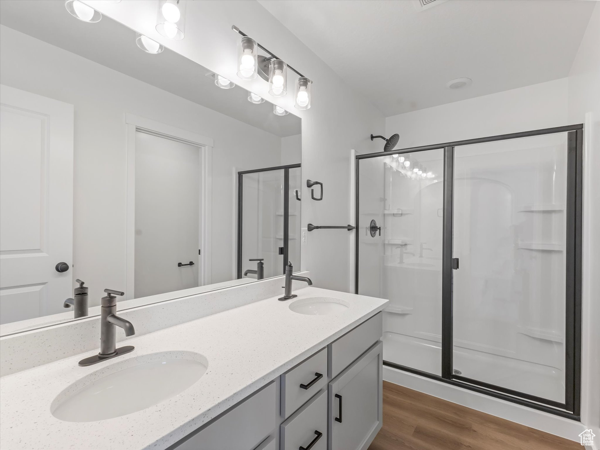 JORDAN WOODS - Residential