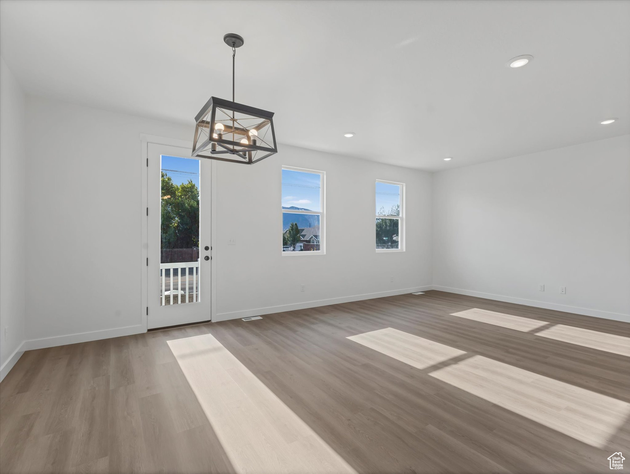 JORDAN WOODS - Residential