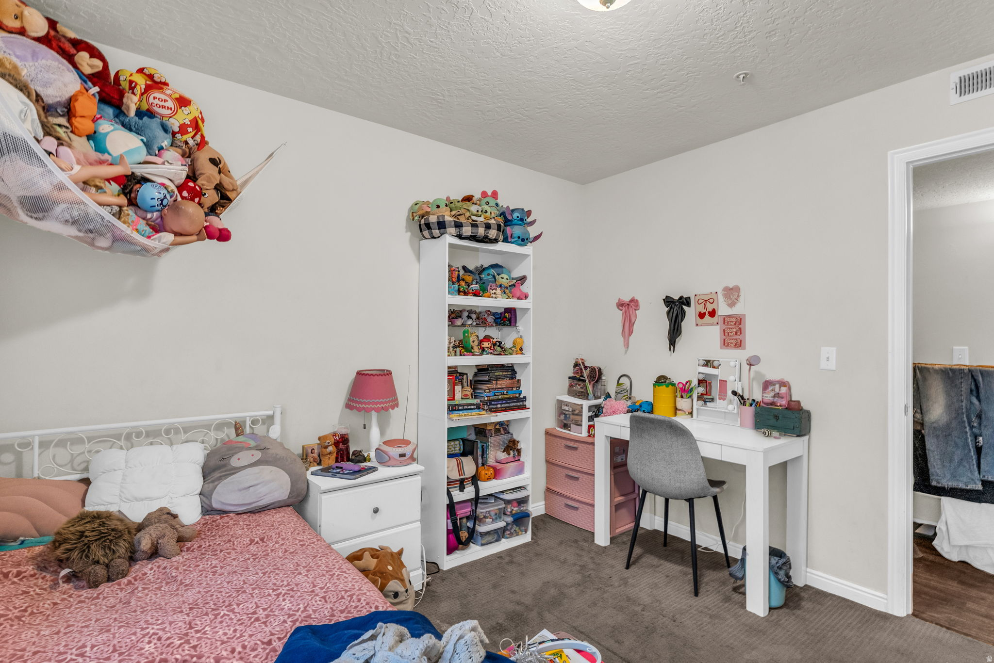 WESTBURY - Residential