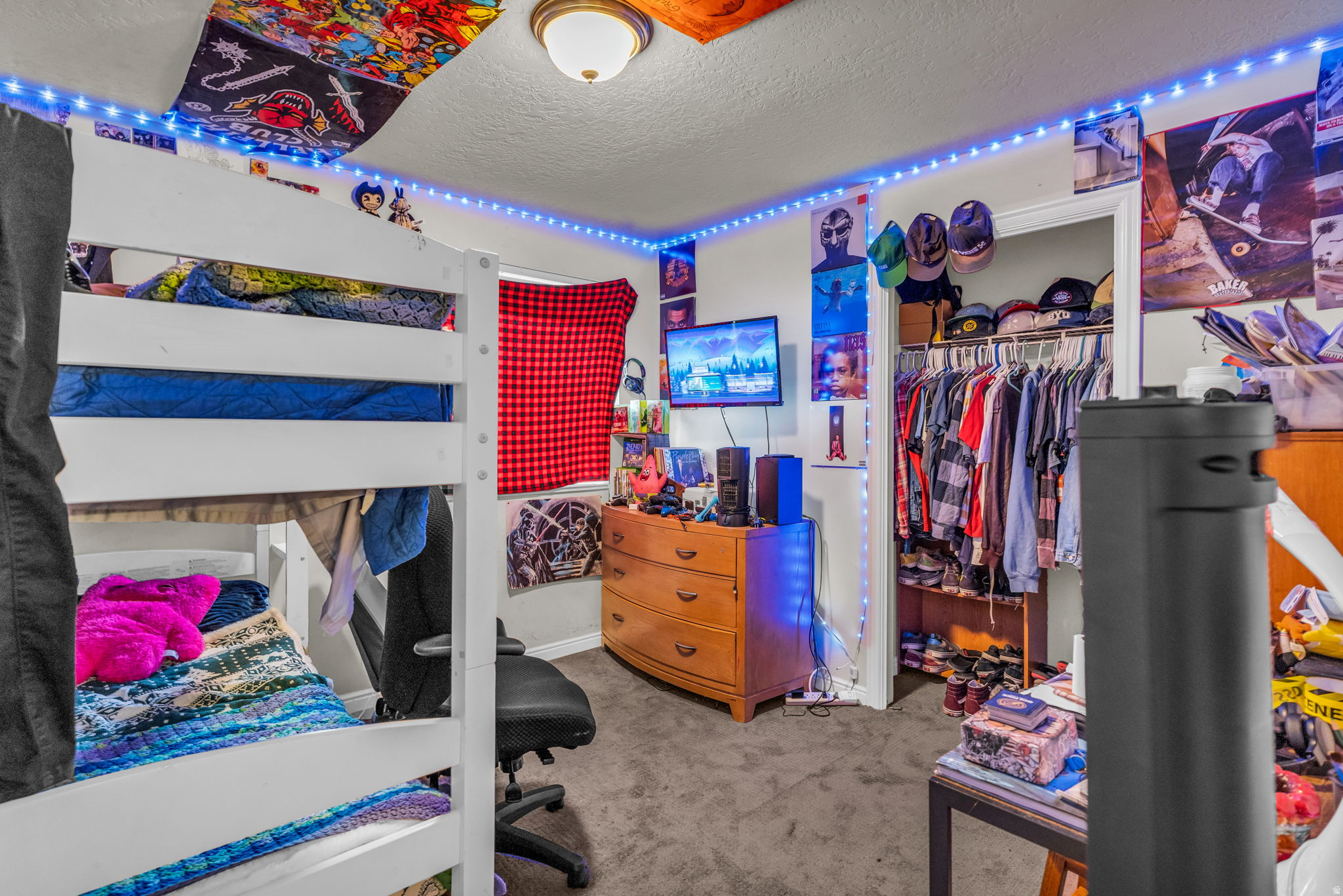 WESTBURY - Residential