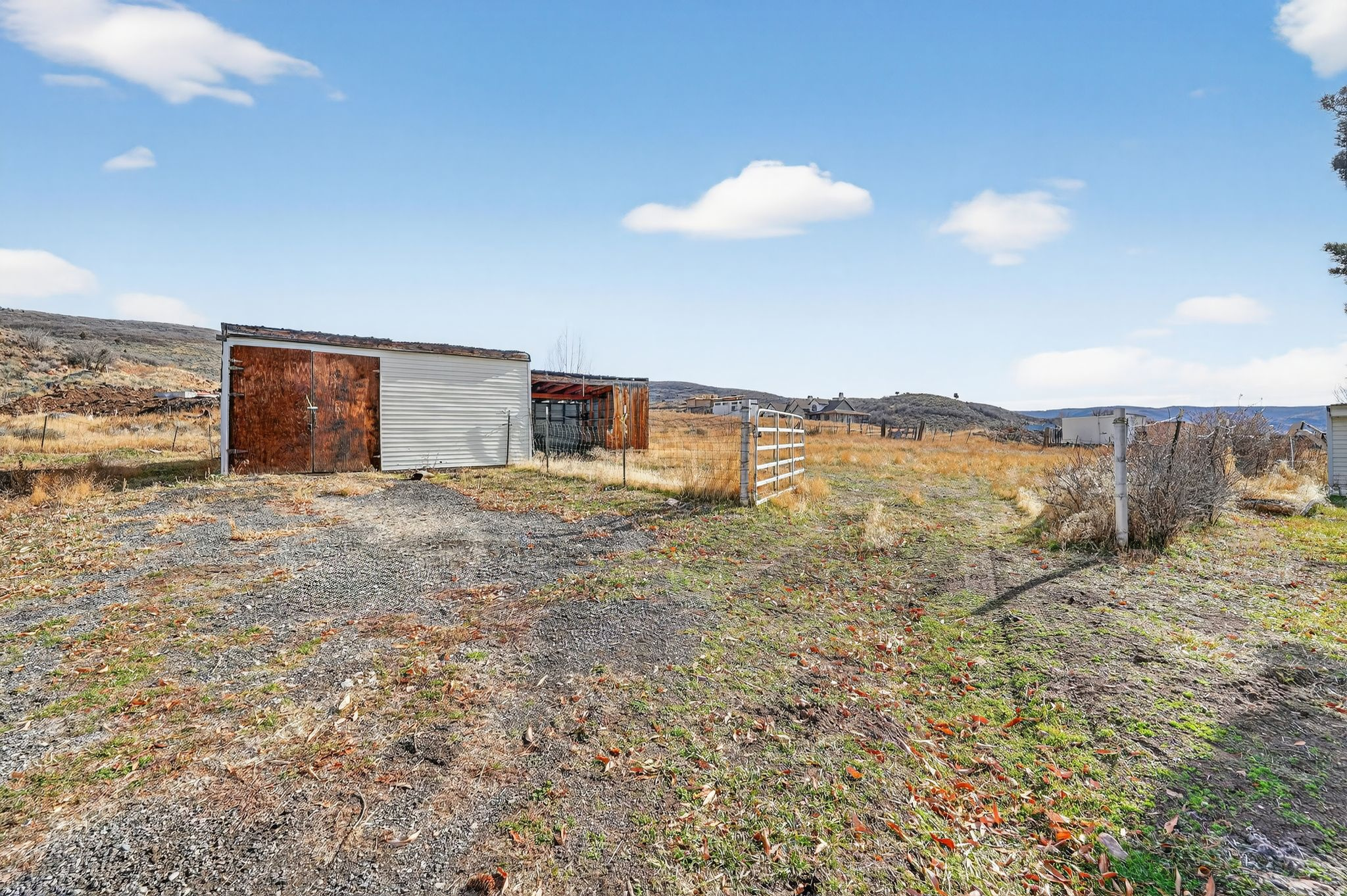 FRANCIS TOWN - Residential