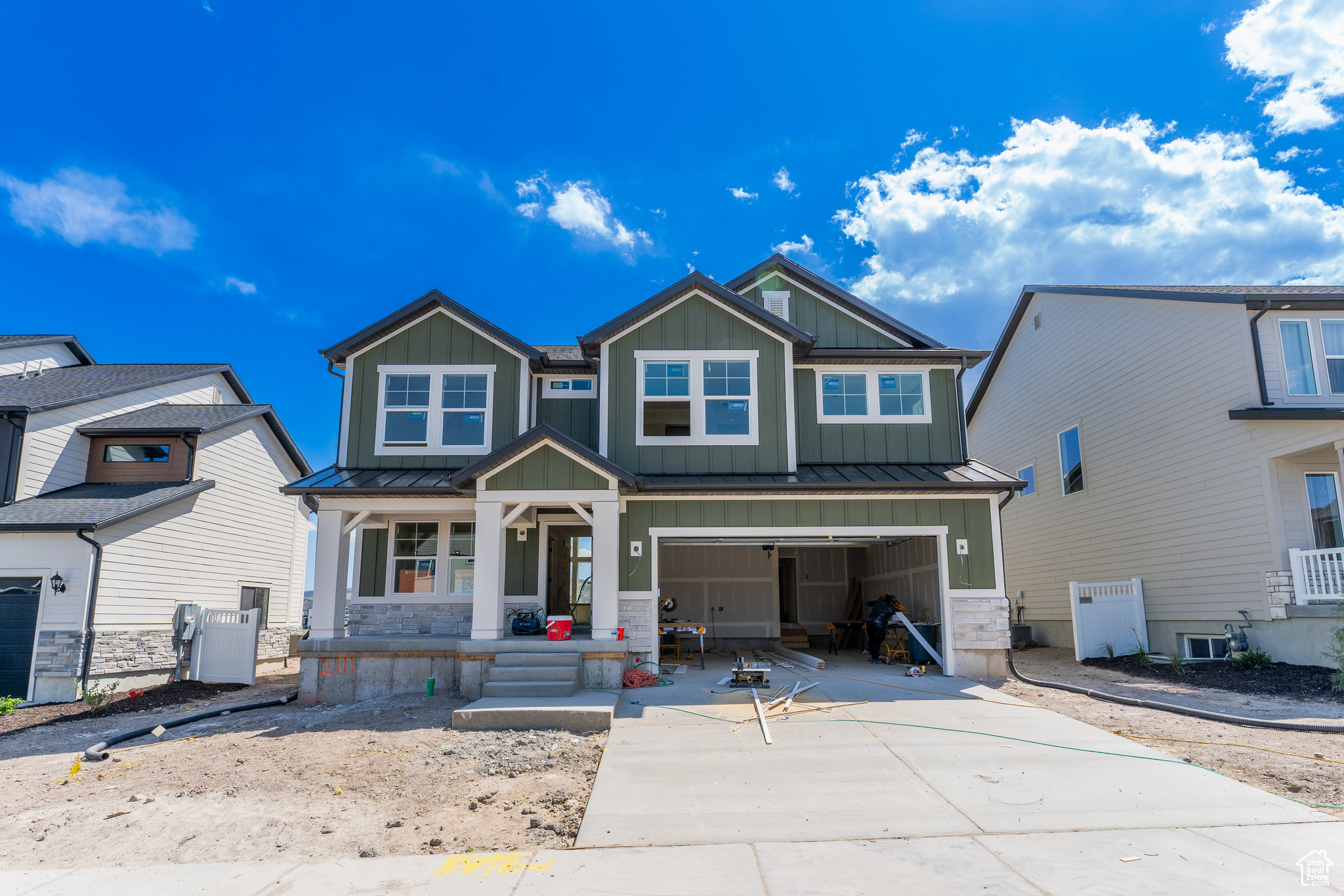 MOUNTAIN RIDGE - Residential