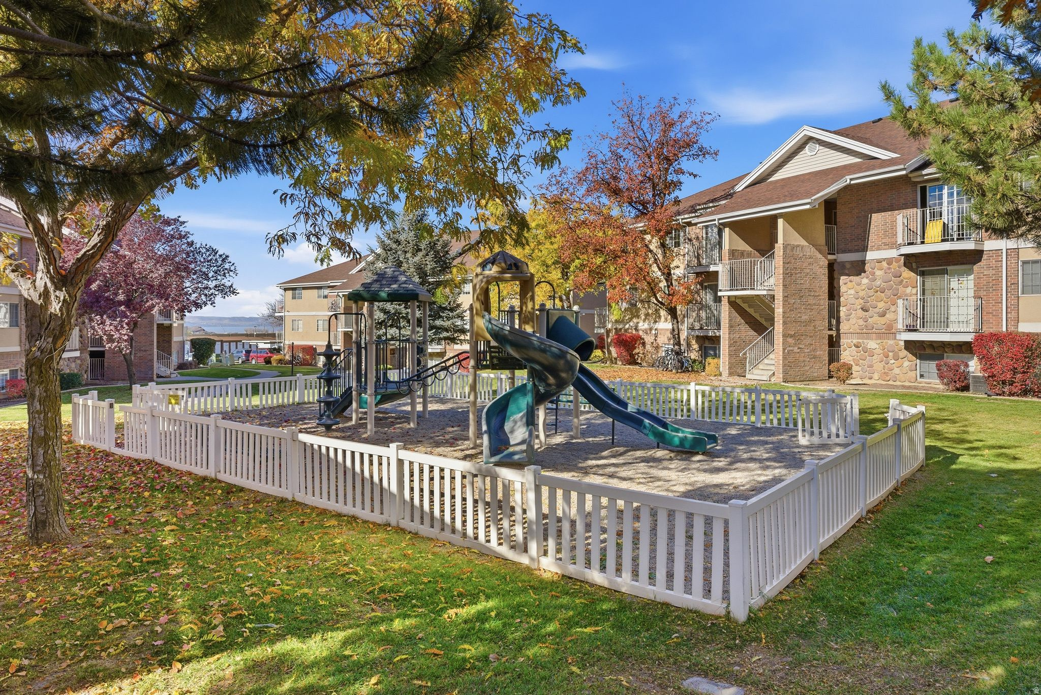 STONEBROOK - Residential