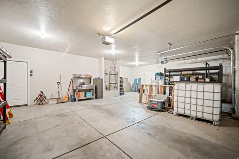 Tiny photo for 633 N 2850 W, Hurricane, UT 84737 (MLS # 2157097)