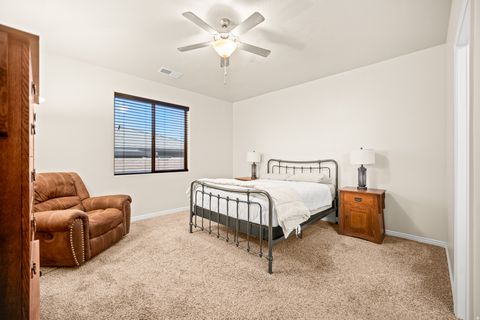 Tiny photo for 633 N 2850 W, Hurricane, UT 84737 (MLS # 2157097)