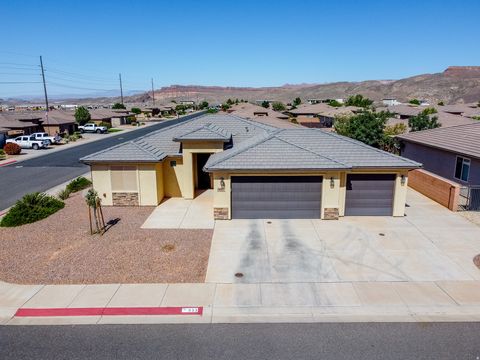 Tiny photo for 633 N 2850 W, Hurricane, UT 84737 (MLS # 2157097)