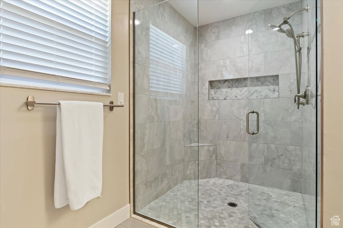 APPLE TERRACES - Residential