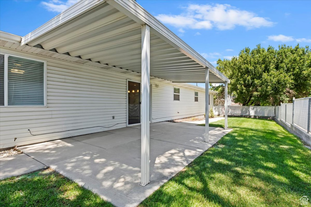APPLE TERRACES - Residential