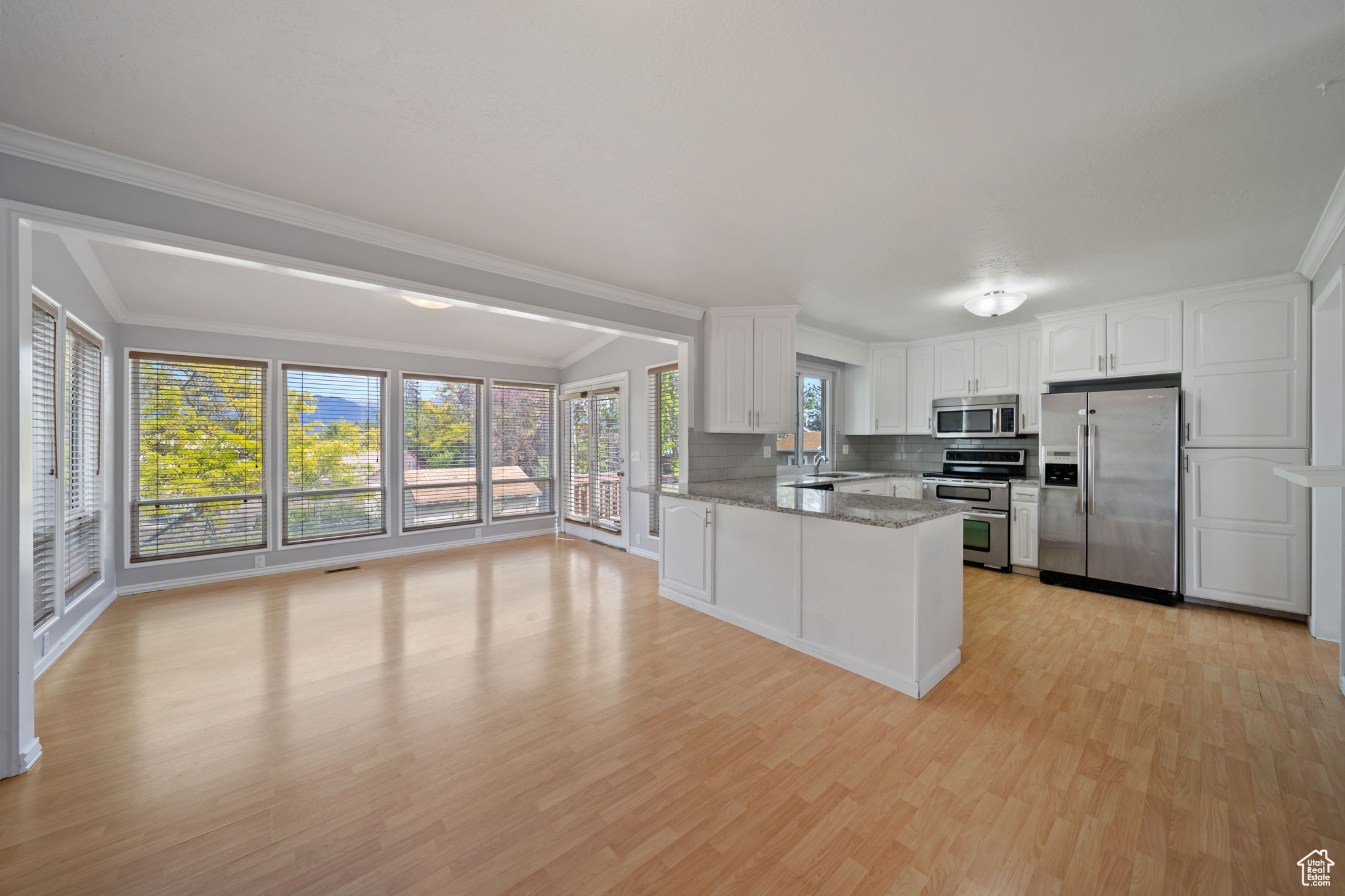 5557 S 2200, Salt Lake City, Utah image 5