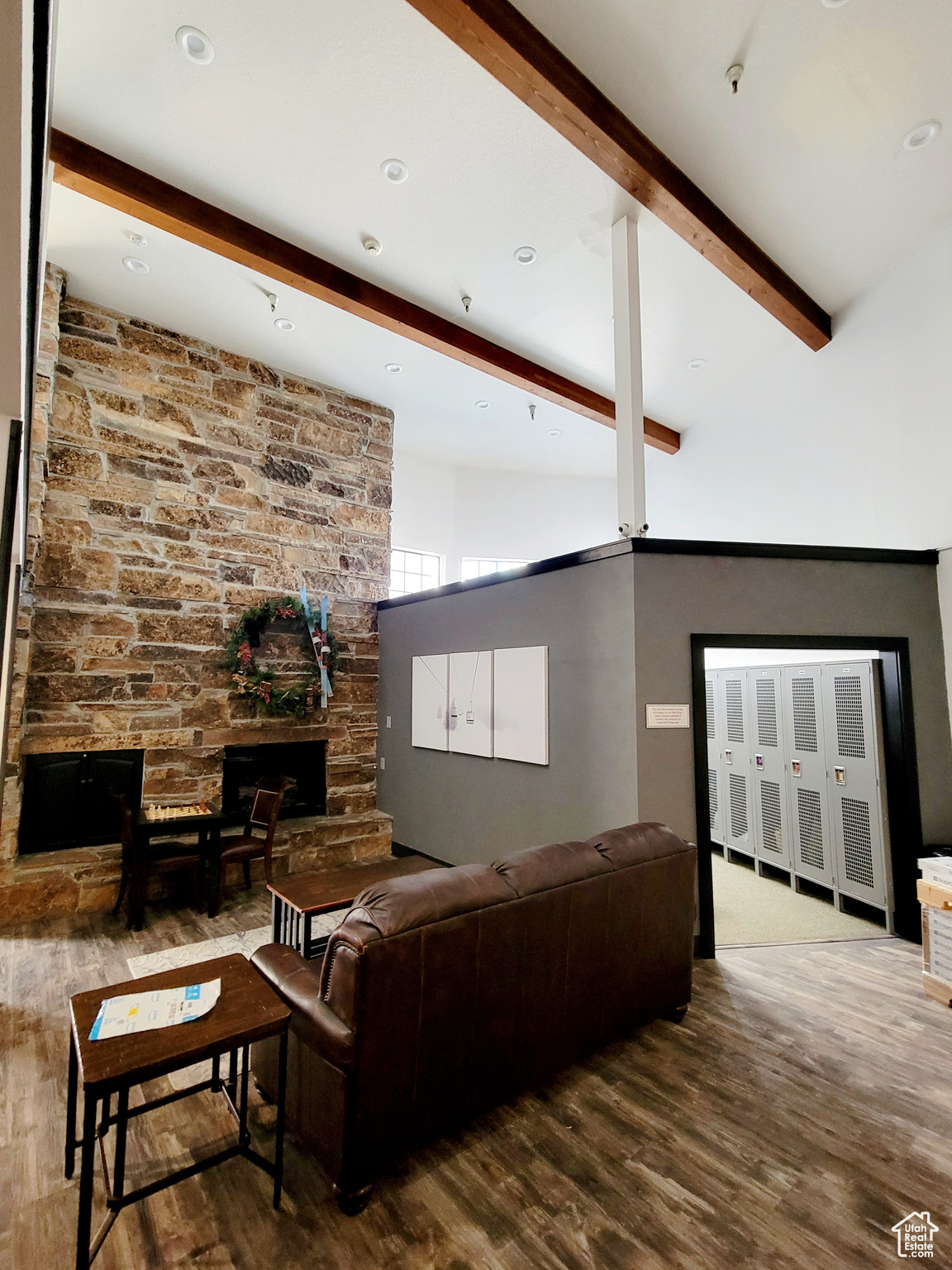 CARRIAGE HOUSE - Residential