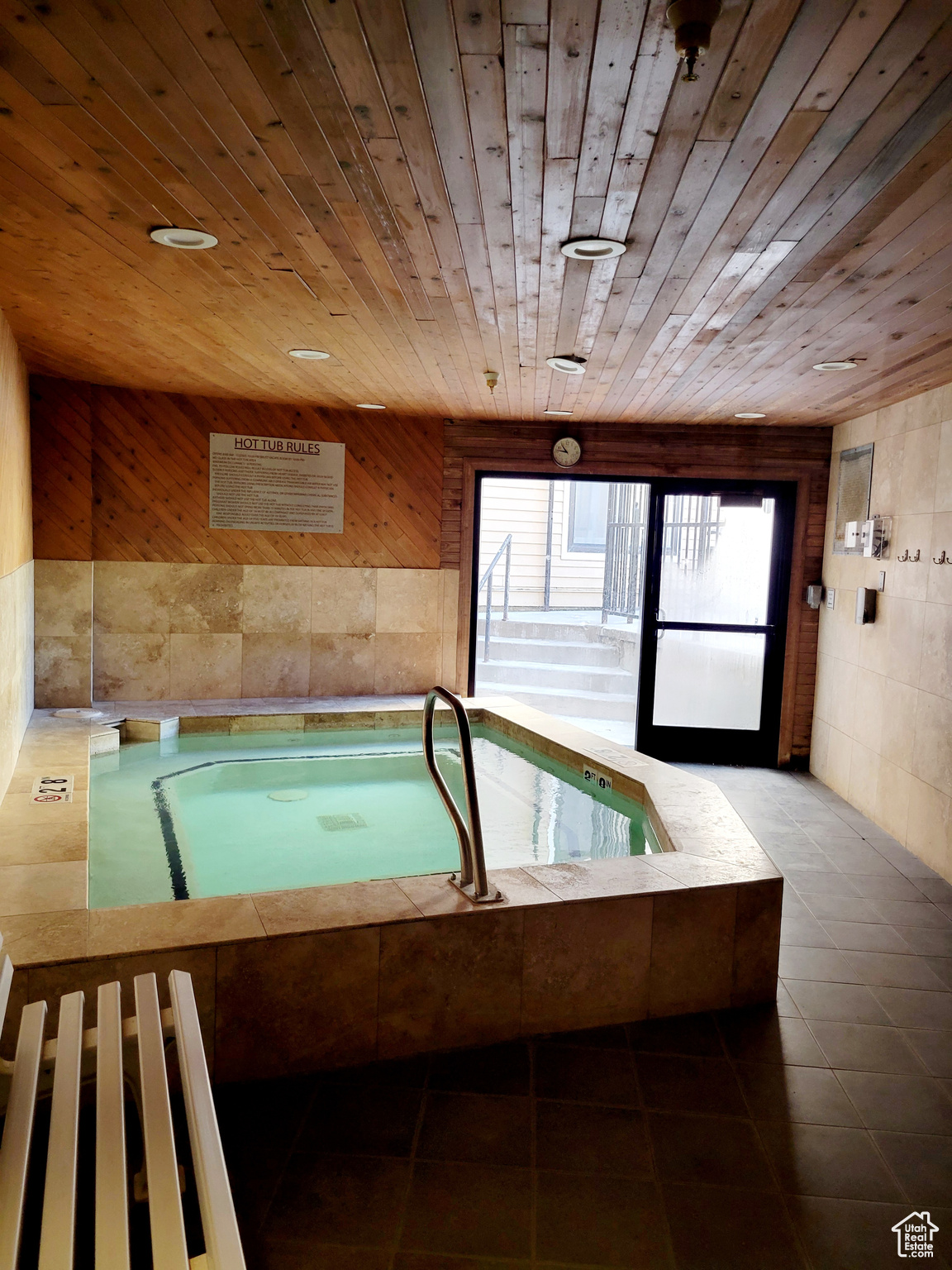 CARRIAGE HOUSE - Residential