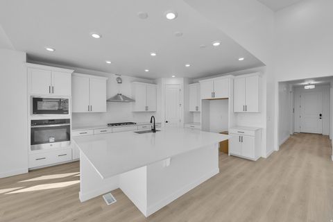 Tiny photo for 47 E NIGHT HERON CV, Saratoga Springs, UT 84045 (MLS # 2121704)