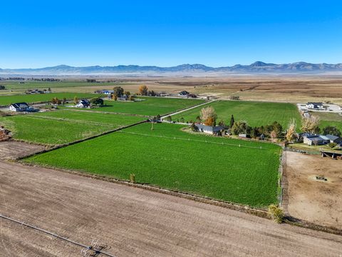 Tiny photo for 956 N MAIN ST, Genola, UT 84655 (MLS # 2121244)