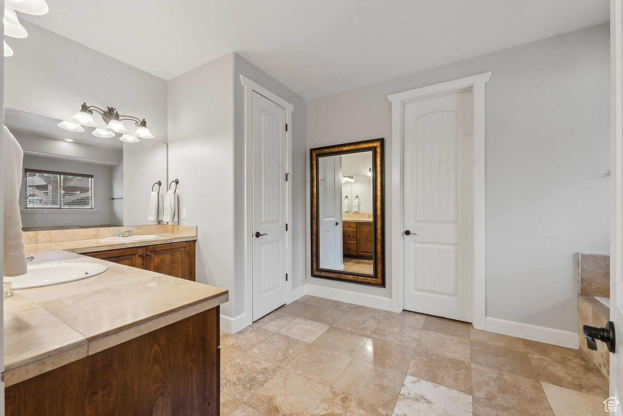 STEEPLECHASE - Residential