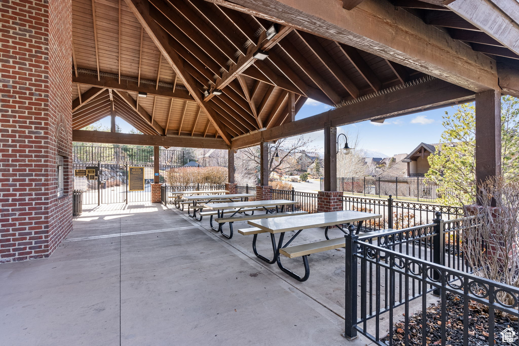 STEEPLECHASE - Residential