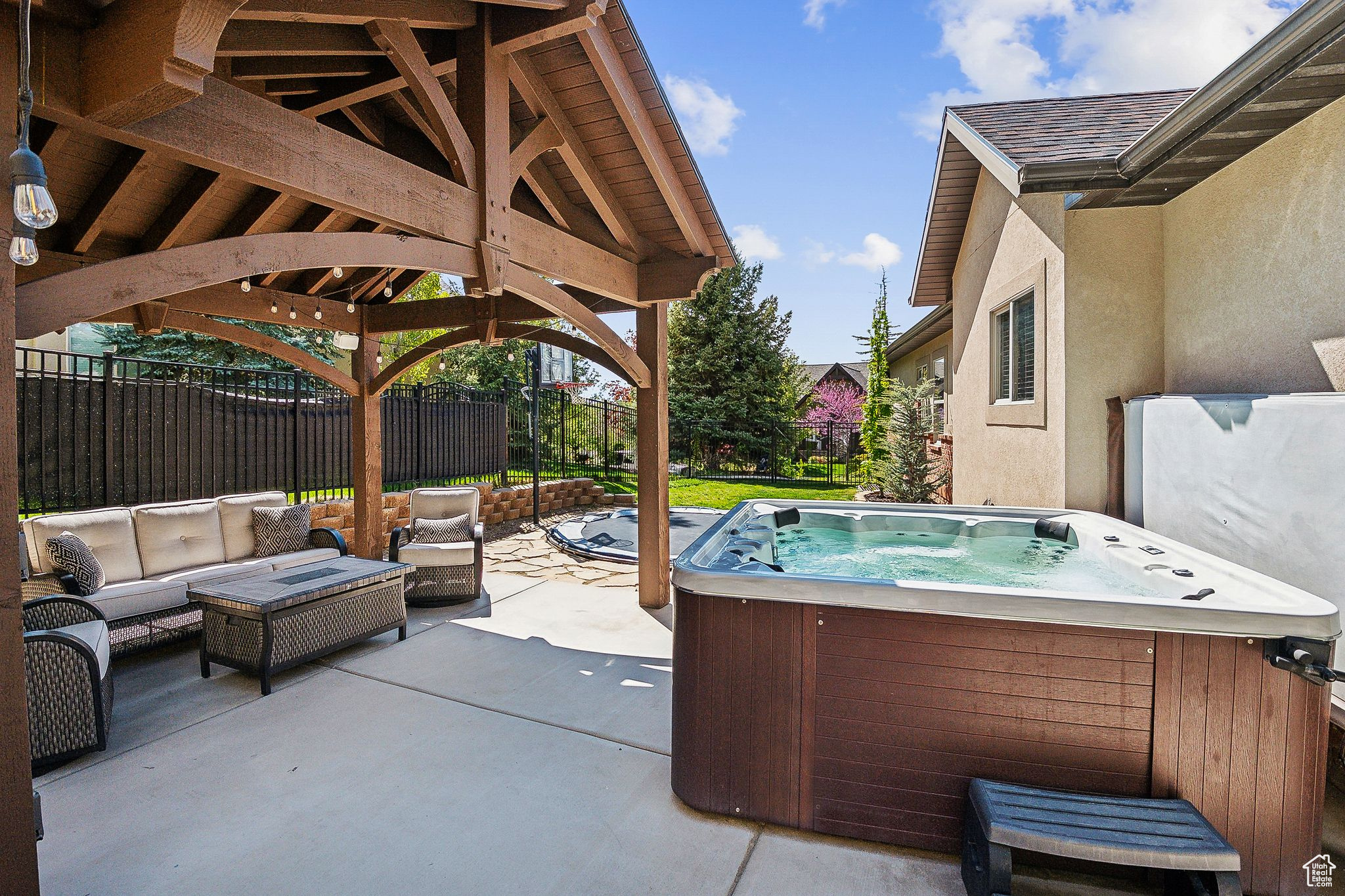 STEEPLECHASE - Residential