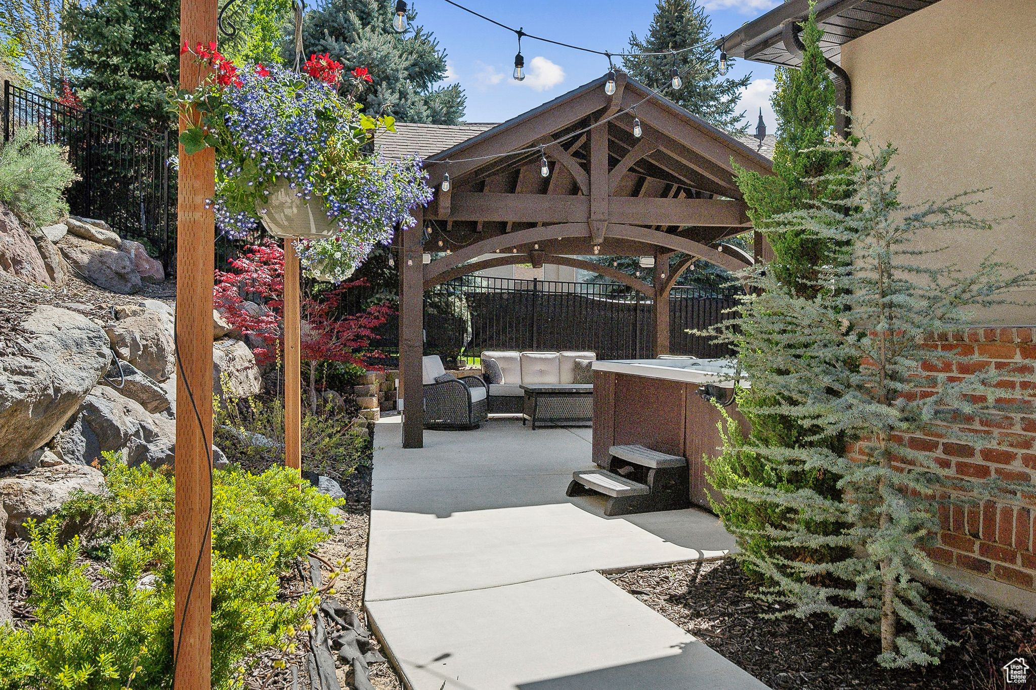 STEEPLECHASE - Residential