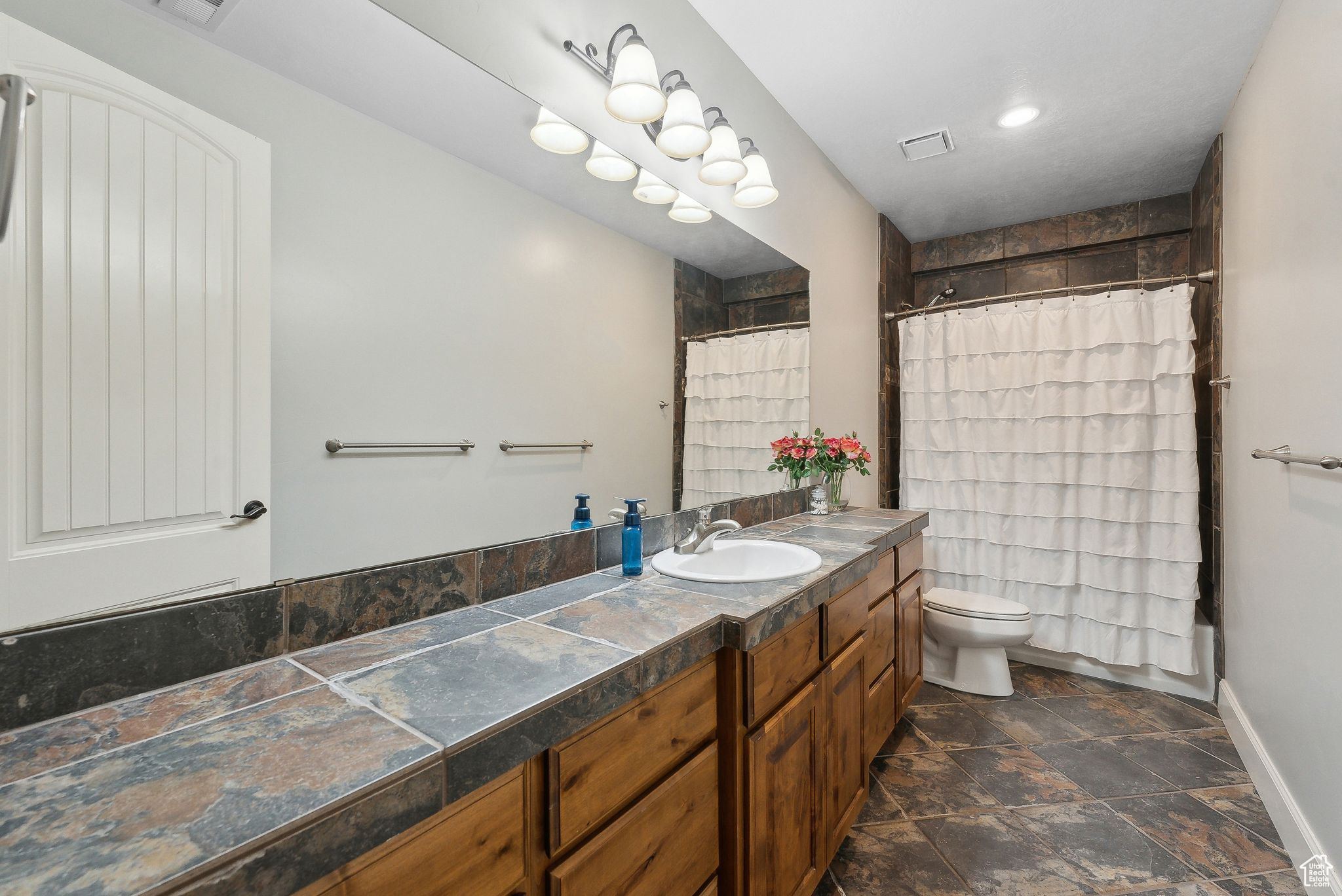 STEEPLECHASE - Residential