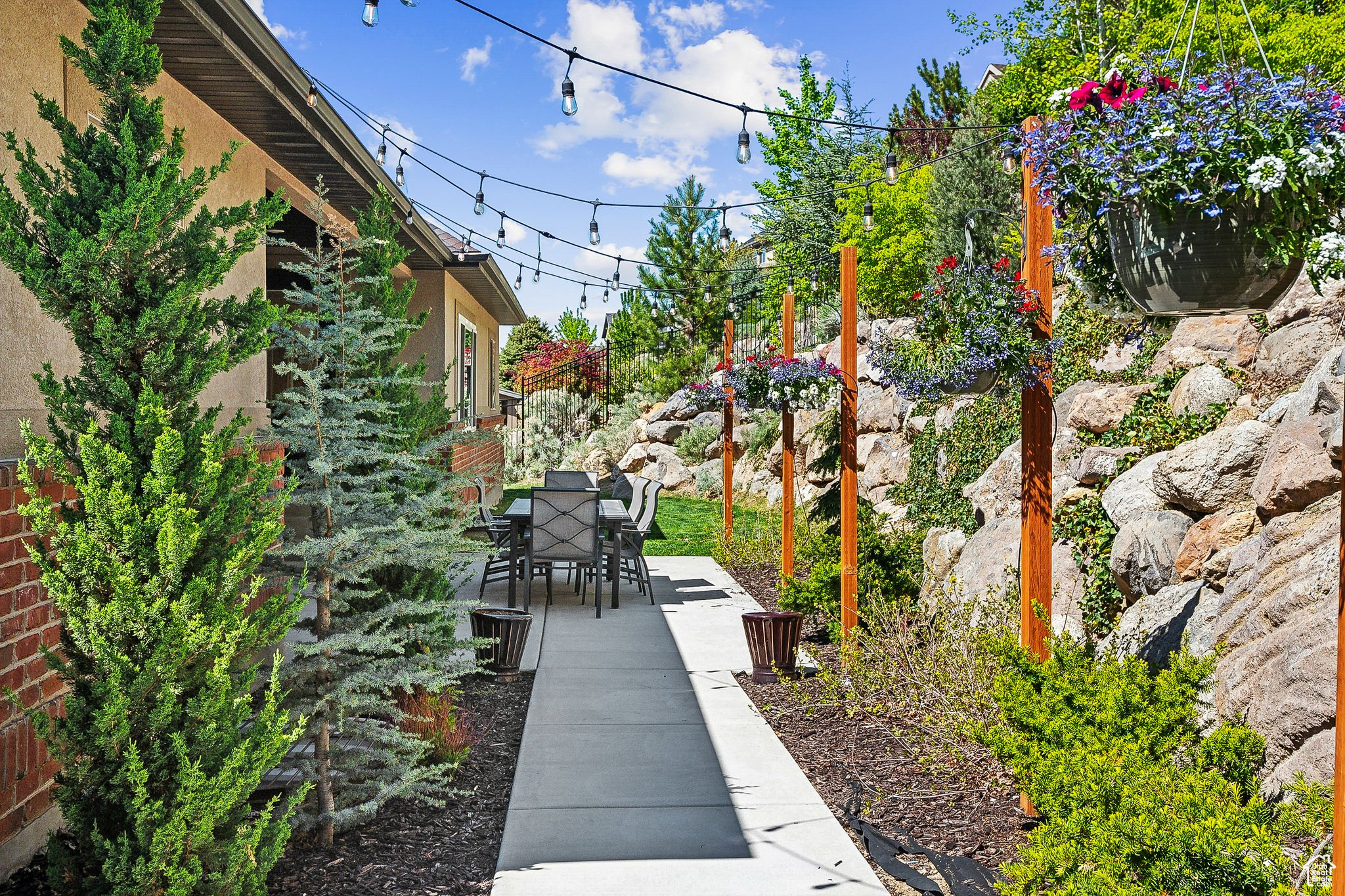 STEEPLECHASE - Residential